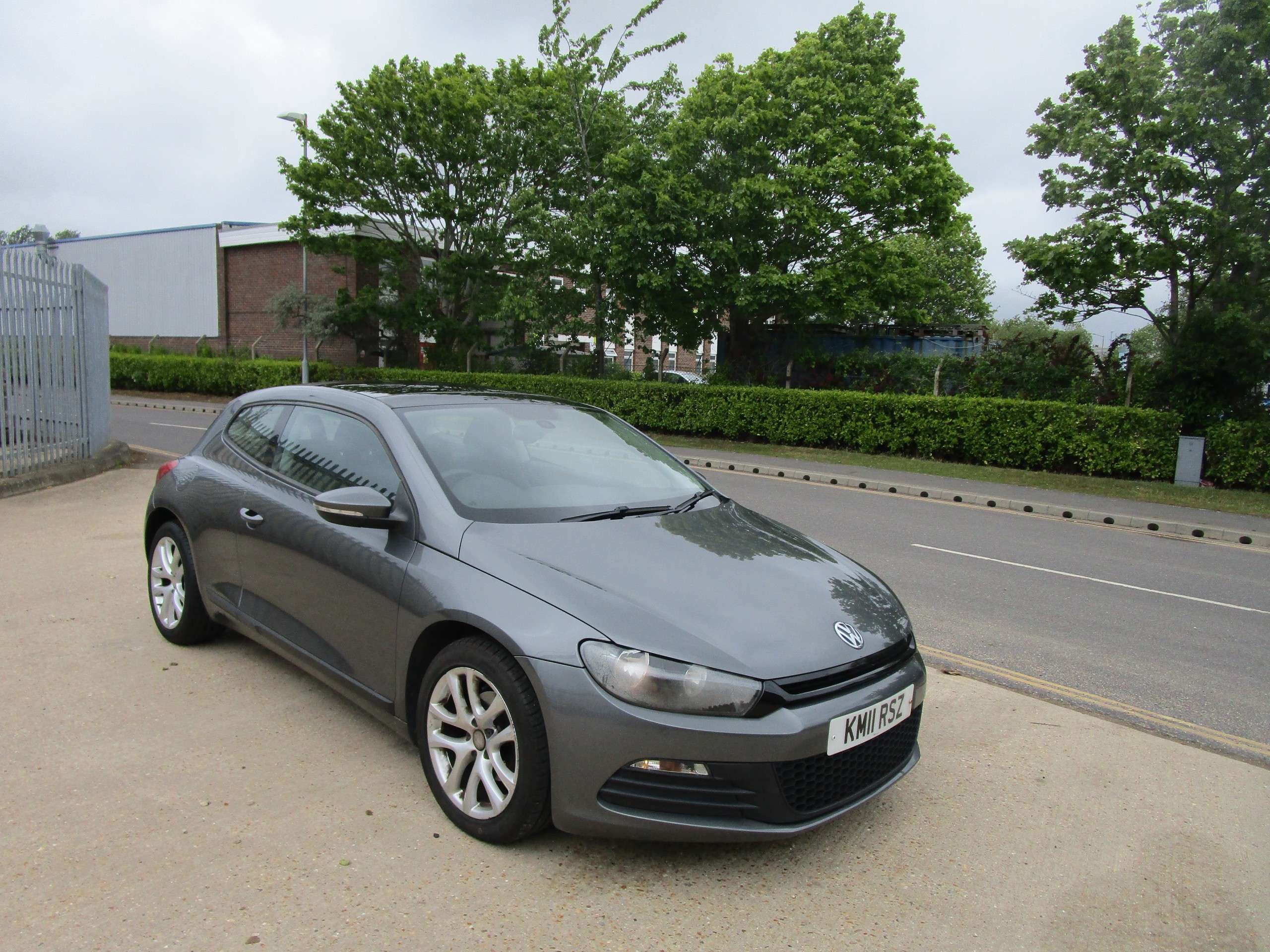 A 2011 VOLKSWAGEN SCIROCCO 2.0 TDI BlueMotion Tech Hatchback 3dr Diesel Manual Euro 5 (s/s) (140 ps) A 2011 VOLKSWAGEN SCIROCCO 2.0 TDI BlueMotion Tech Hatchback 3dr Diesel Manual Euro 5 (s/s) (140 ps)