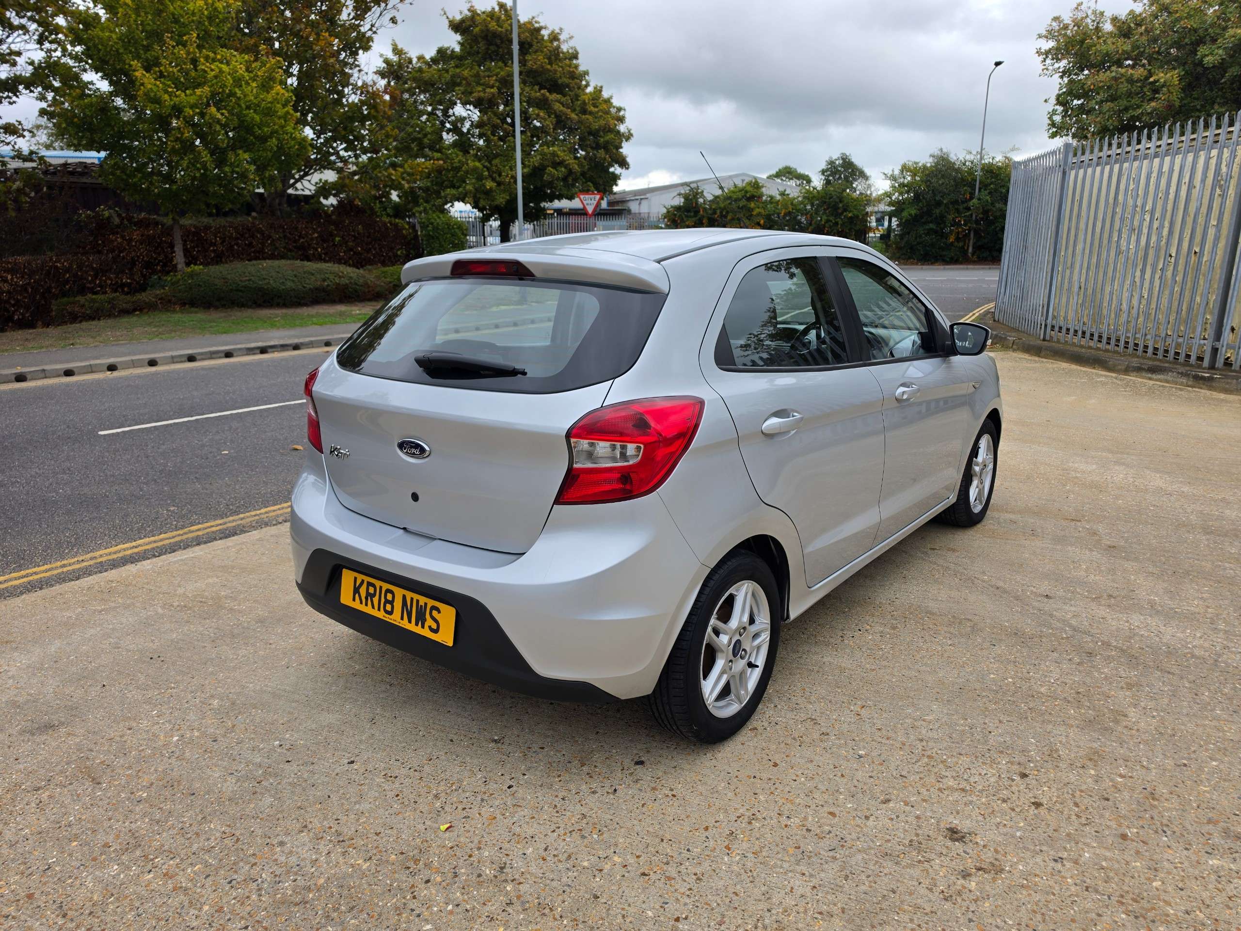 A 2018 FORD KA+ 1.2 Ti-VCT Zetec Hatchback 5dr Petrol Manual Euro 6 (85 ps) A 2018 FORD KA+ 1.2 Ti-VCT Zetec Hatchback 5dr Petrol Manual Euro 6 (85 ps)