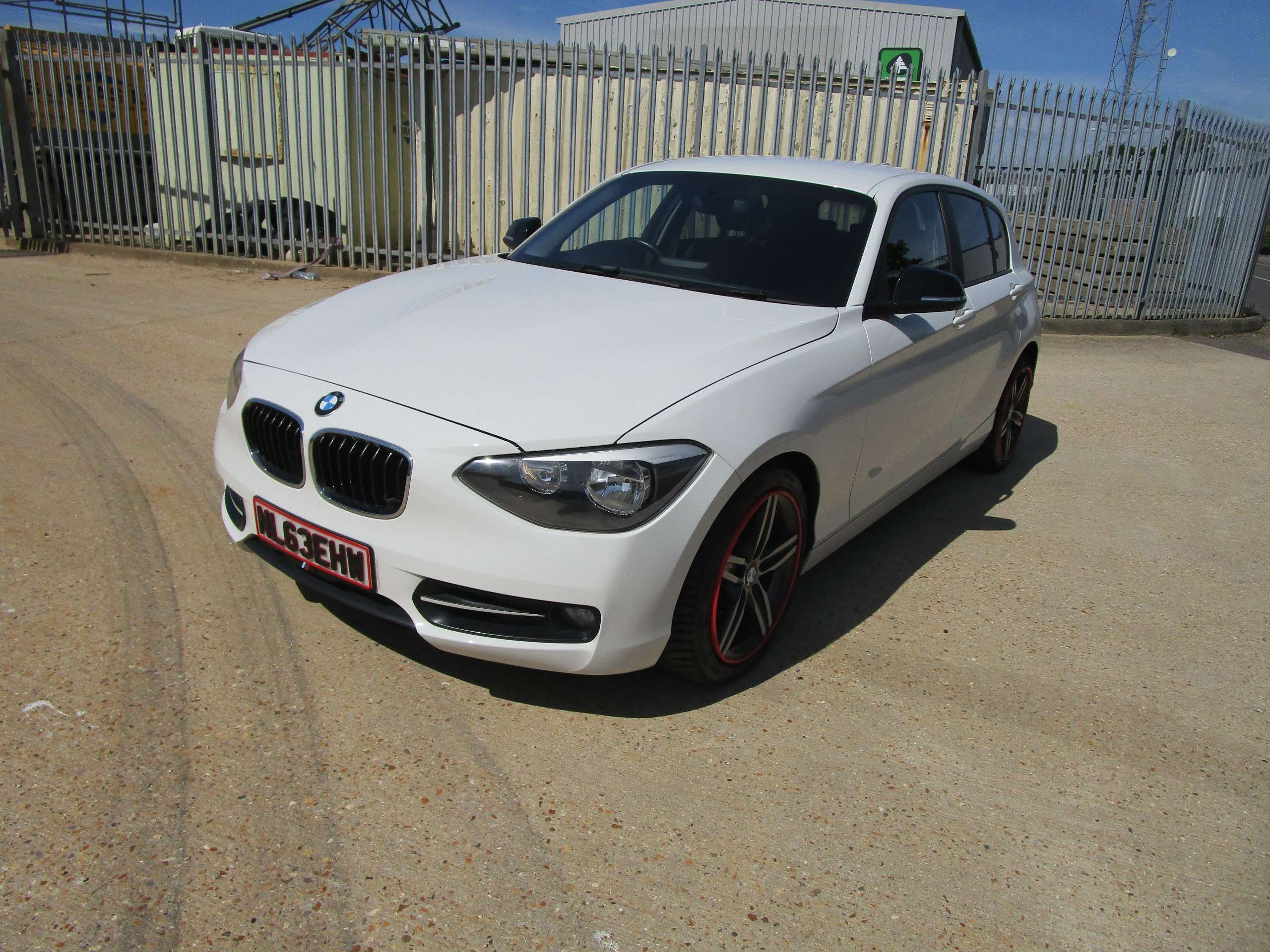A 2013 BMW 1 SERIES 2.0 120d Sport Hatchback 5dr Diesel Manual xDrive Euro 5 (s/s) (184 ps) A 2013 BMW 1 SERIES 2.0 120d Sport Hatchback 5dr Diesel Manual xDrive Euro 5 (s/s) (184 ps)