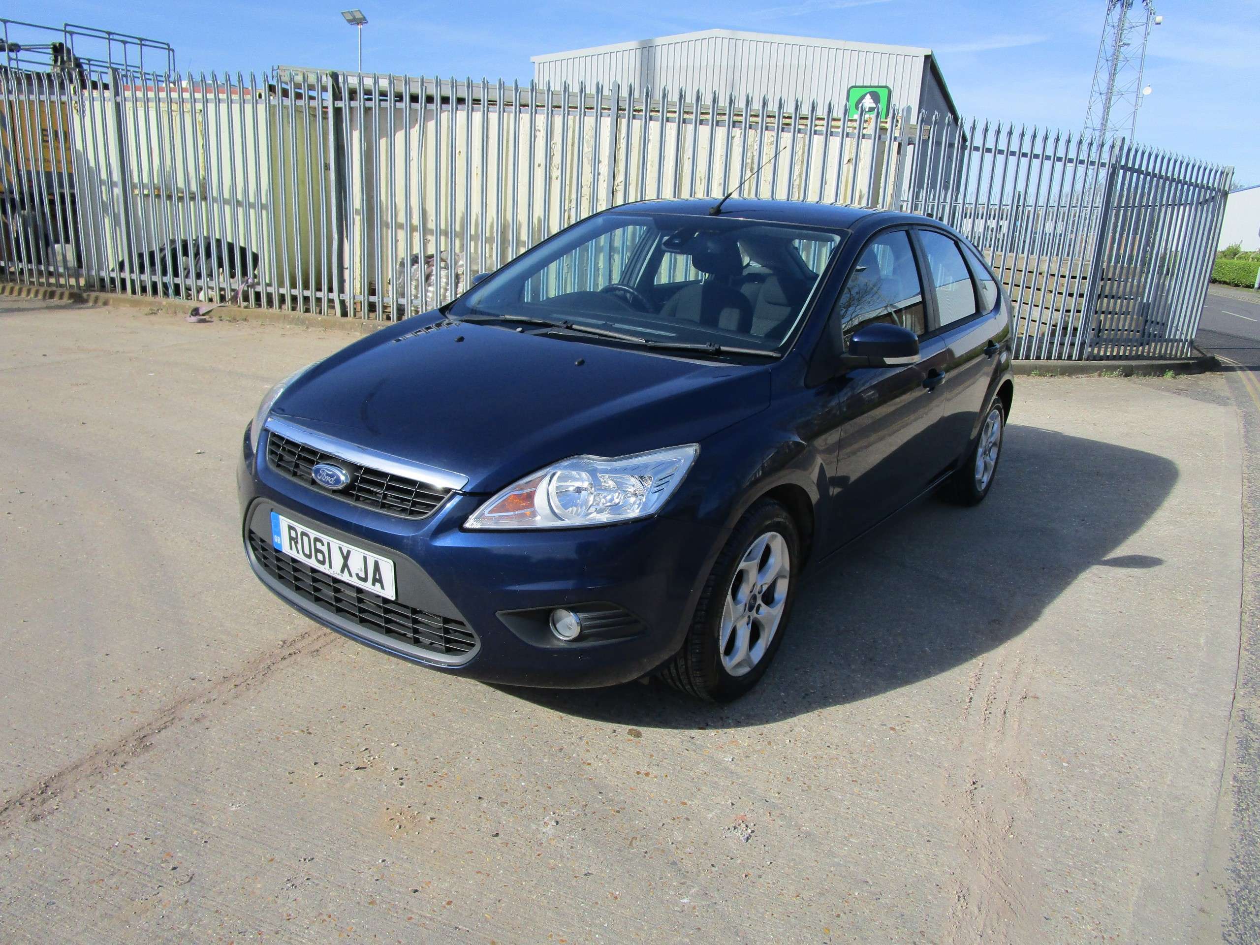 A 2011 FORD FOCUS 1.6 Sport Hatchback 5dr Petrol Manual (159 g/km, 99 bhp) A 2011 FORD FOCUS 1.6 Sport Hatchback 5dr Petrol Manual (159 g/km, 99 bhp)