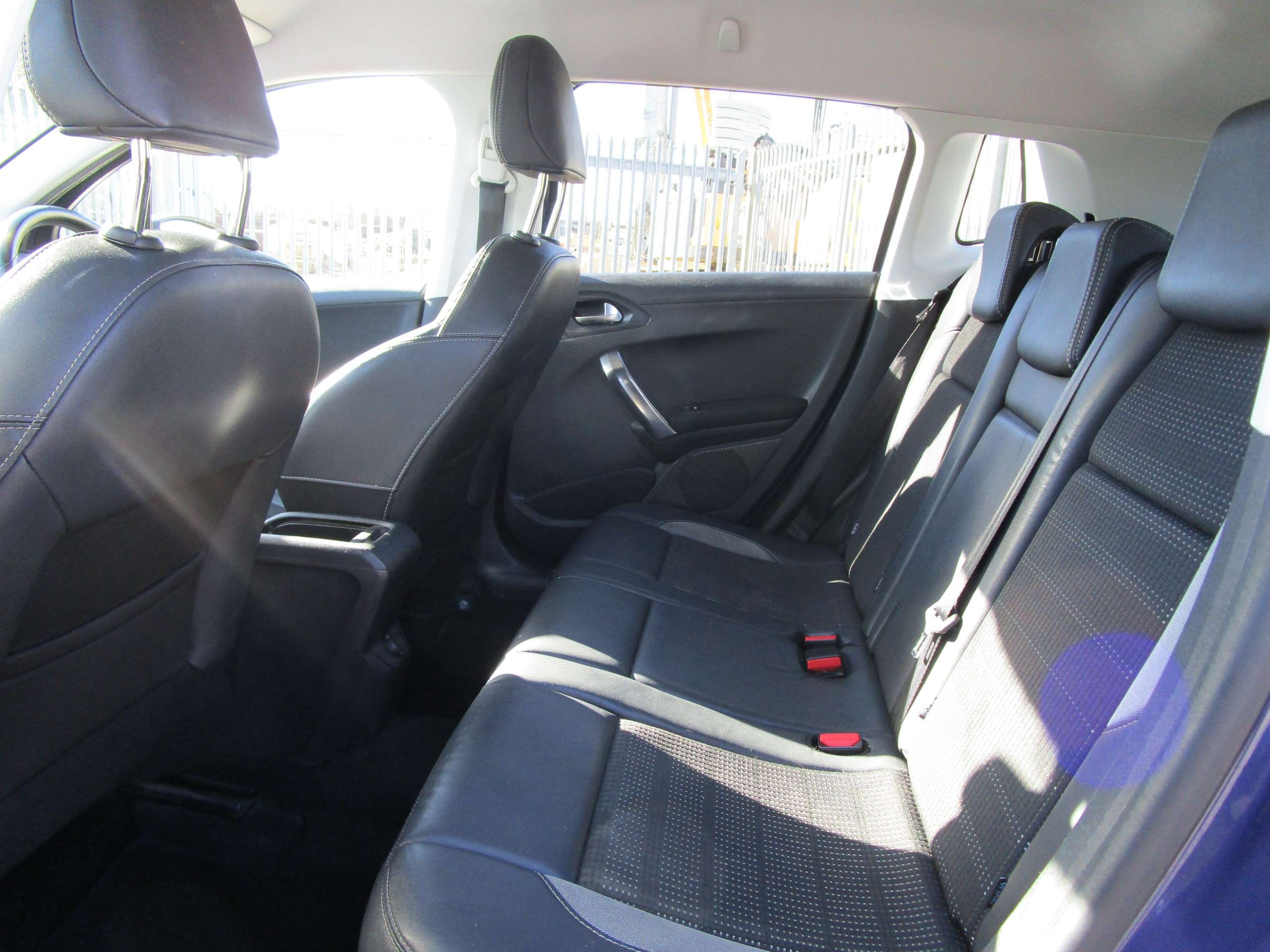 2015 PEUGEOT 2008 2015 PEUGEOT 2008