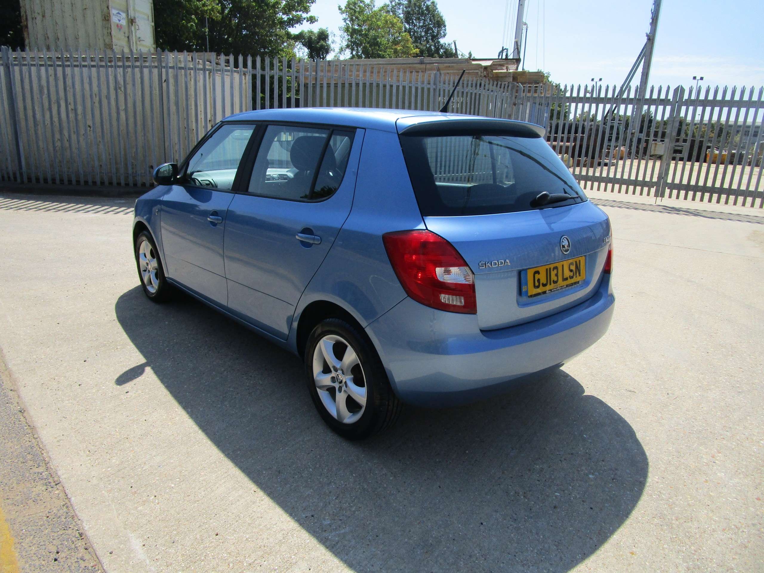 A 2013 SKODA FABIA 1.2 SE Hatchback 5dr Petrol Manual Euro 5 (69 ps) A 2013 SKODA FABIA 1.2 SE Hatchback 5dr Petrol Manual Euro 5 (69 ps)