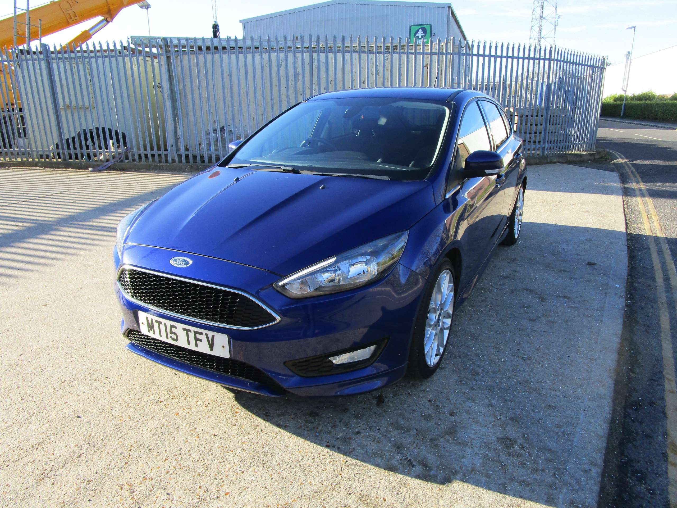 A 2015 FORD FOCUS 1.5 TDCi Zetec S Hatchback 5dr Diesel Manual Euro 6 (s/s) (120 ps) A 2015 FORD FOCUS 1.5 TDCi Zetec S Hatchback 5dr Diesel Manual Euro 6 (s/s) (120 ps)