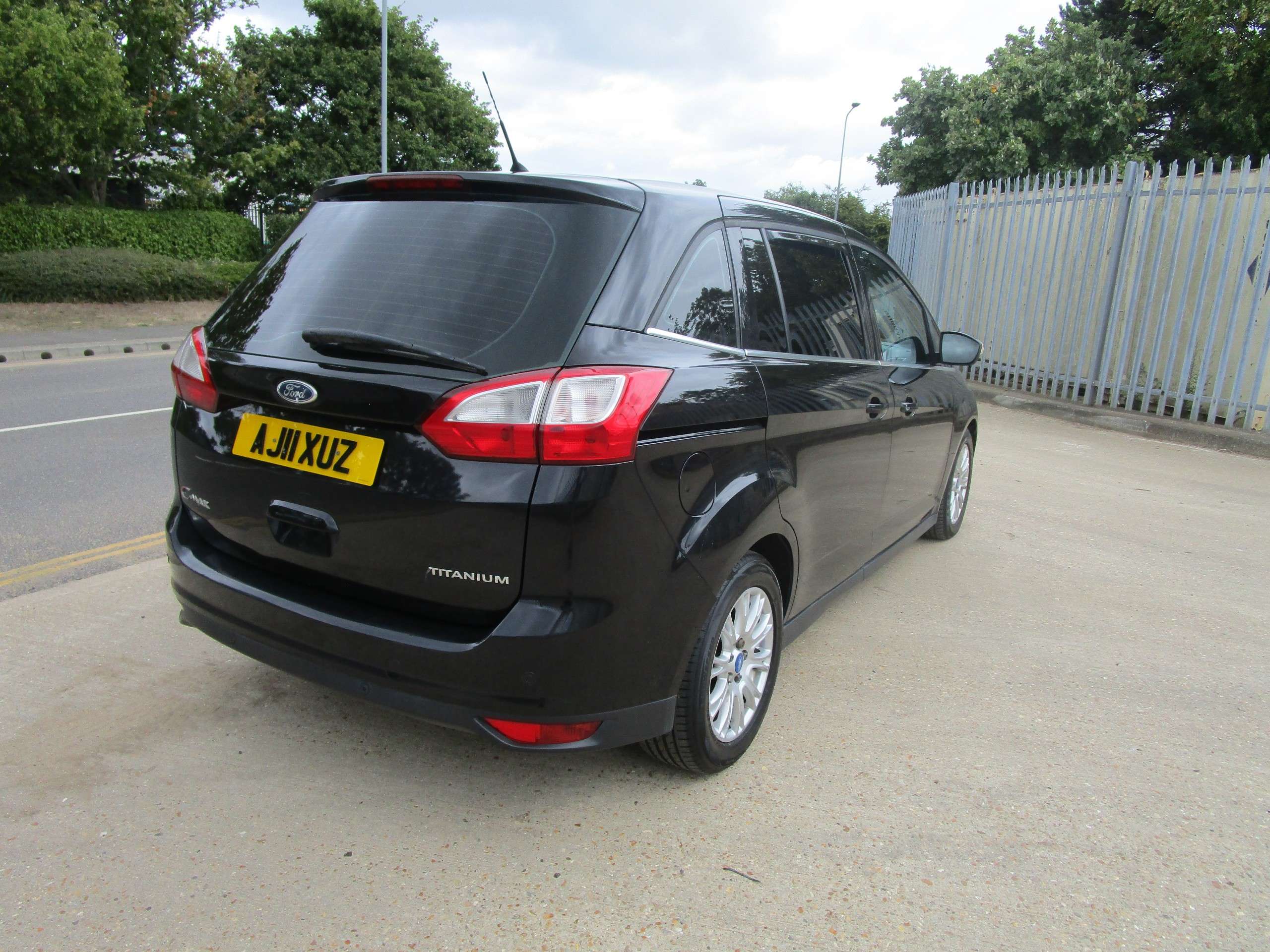 A 2011 FORD GRAND C-MAX TITANIUM TDCI 5-Door Timing Belt Replaced, (7 Seater) A 2011 FORD GRAND C-MAX TITANIUM TDCI 5-Door Timing Belt Replaced, (7 Seater)