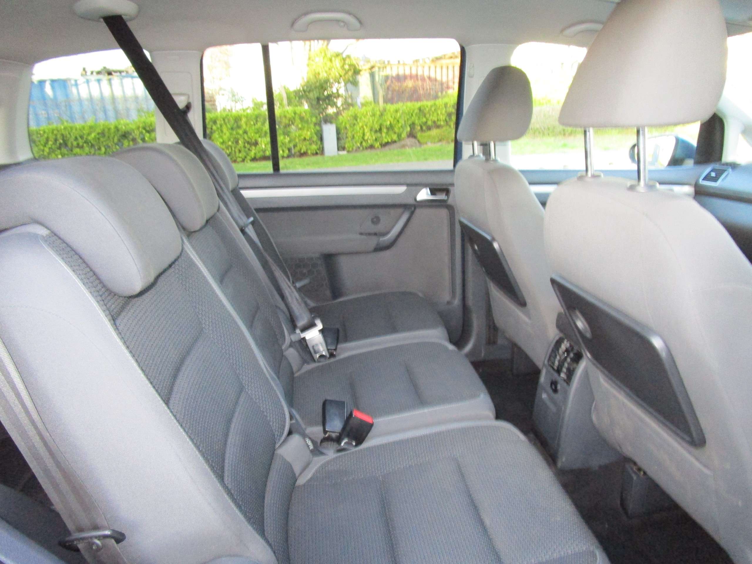 2012 VOLKSWAGEN TOURAN 2012 VOLKSWAGEN TOURAN