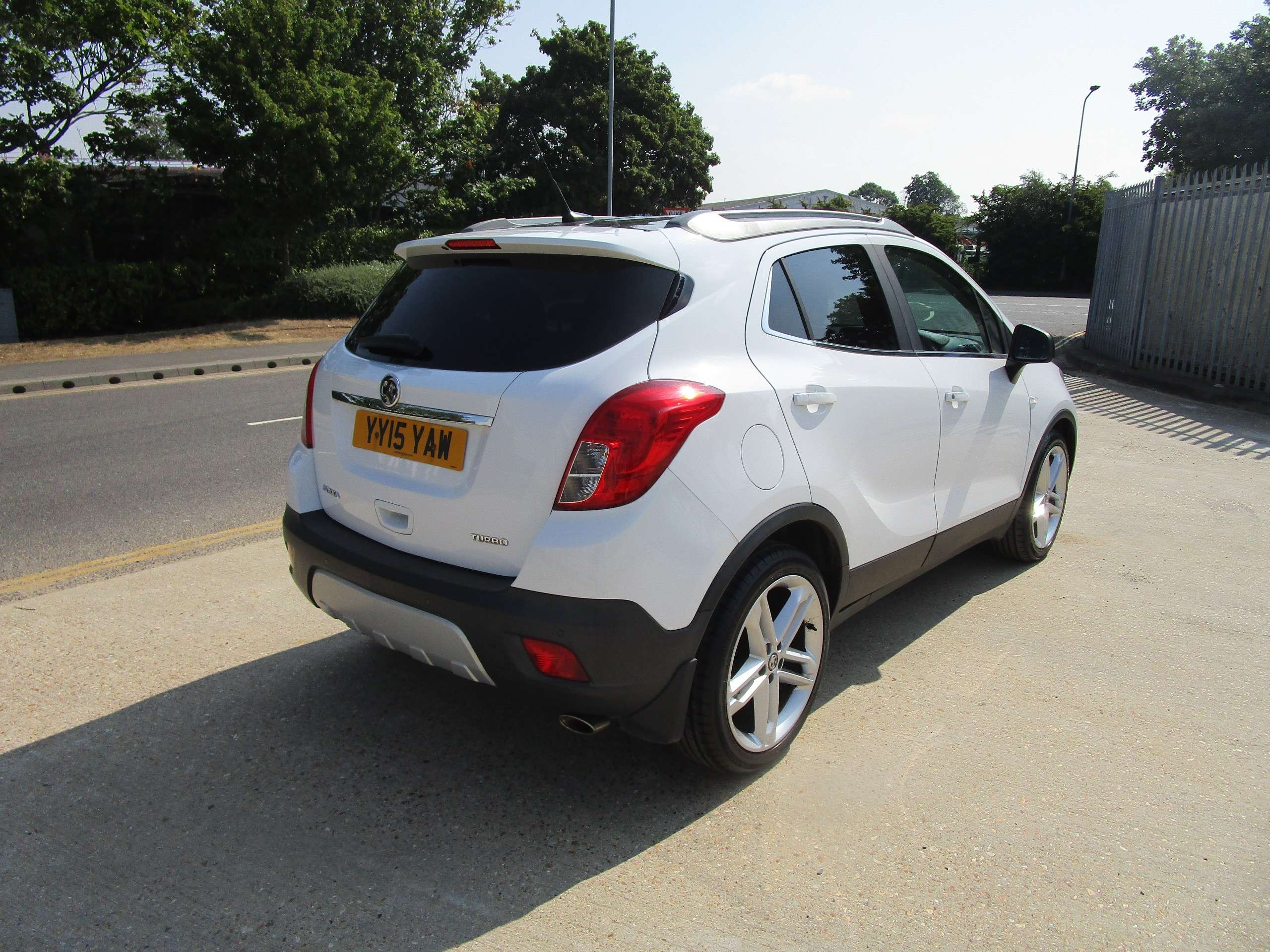 A 2015 VAUXHALL MOKKA 1.4i Turbo Limited Edition SUV 5dr Petrol Manual 2WD Euro 6 (s/s) (140 ps) A 2015 VAUXHALL MOKKA 1.4i Turbo Limited Edition SUV 5dr Petrol Manual 2WD Euro 6 (s/s) (140 ps)