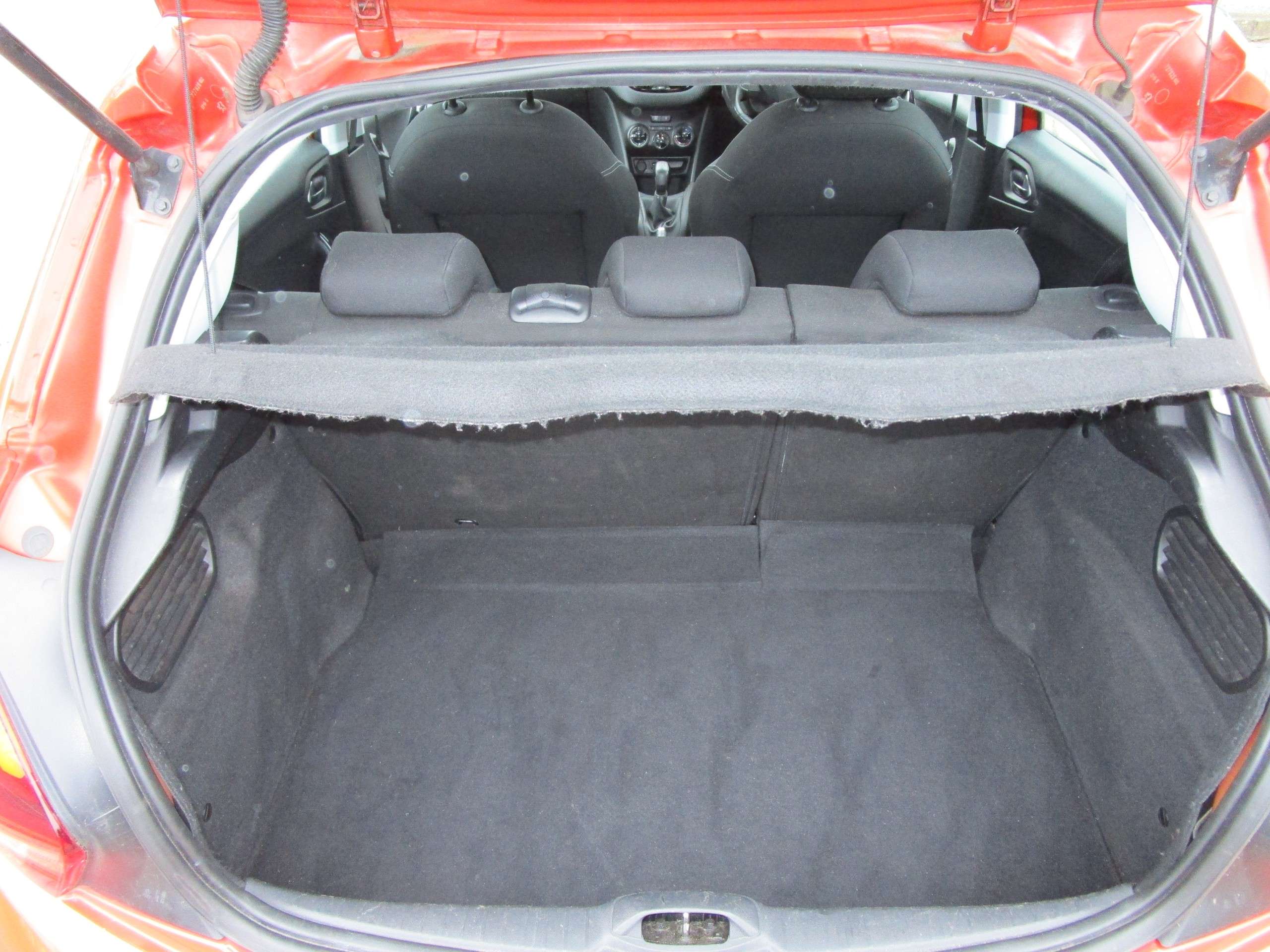 2015 PEUGEOT 208 2015 PEUGEOT 208