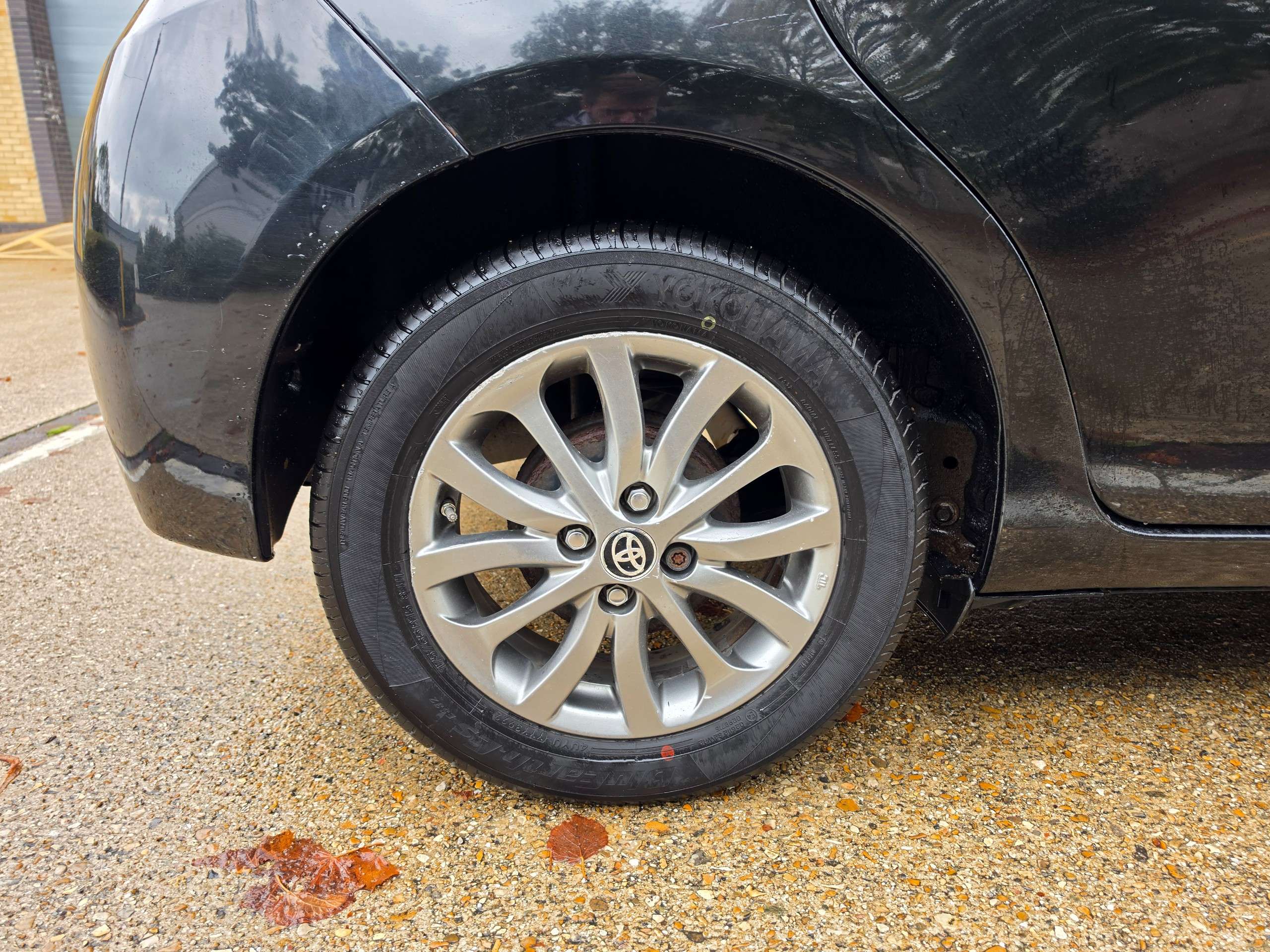 2016 TOYOTA YARIS 2016 TOYOTA YARIS