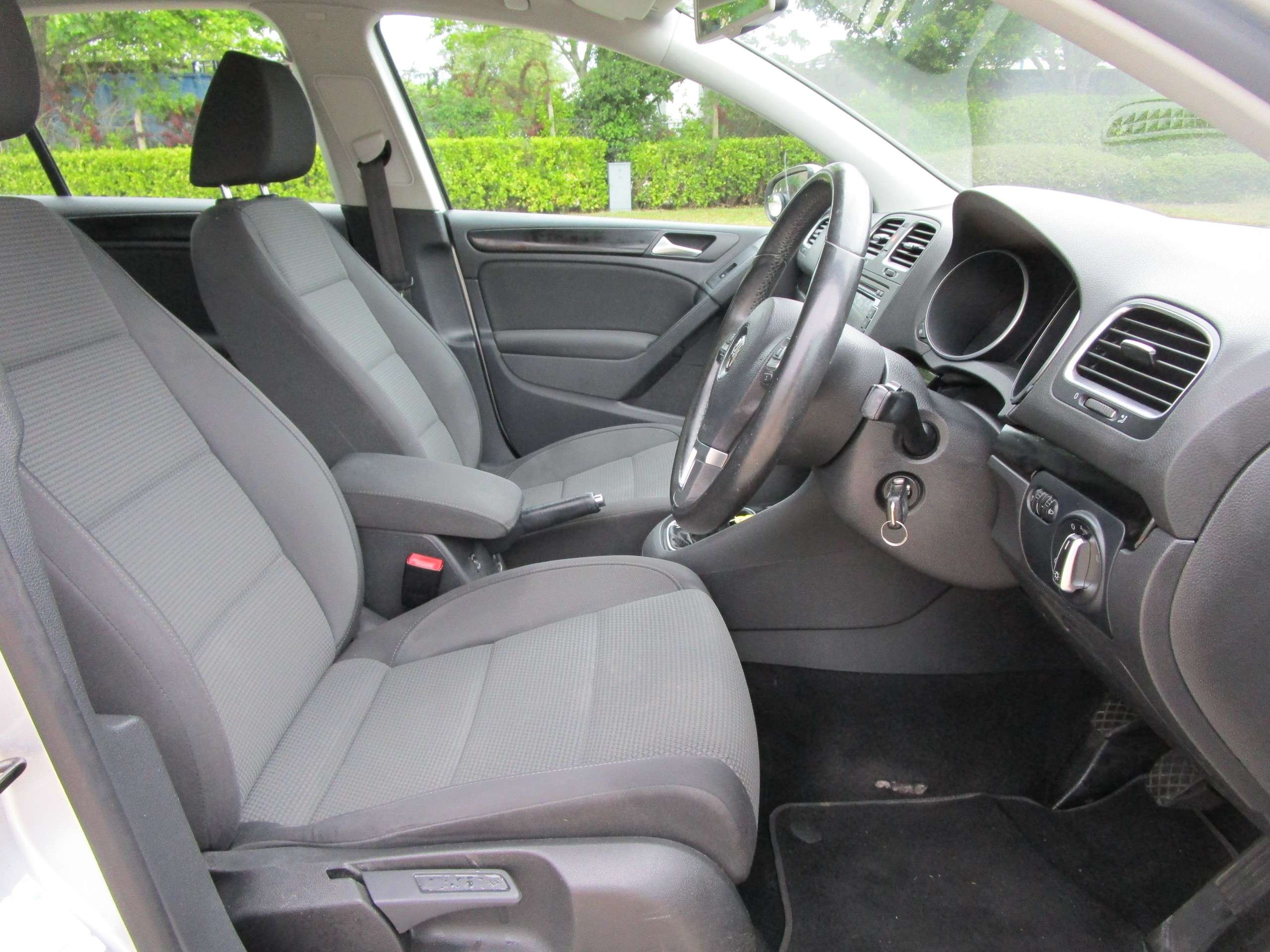 2011 VOLKSWAGEN GOLF 2011 VOLKSWAGEN GOLF