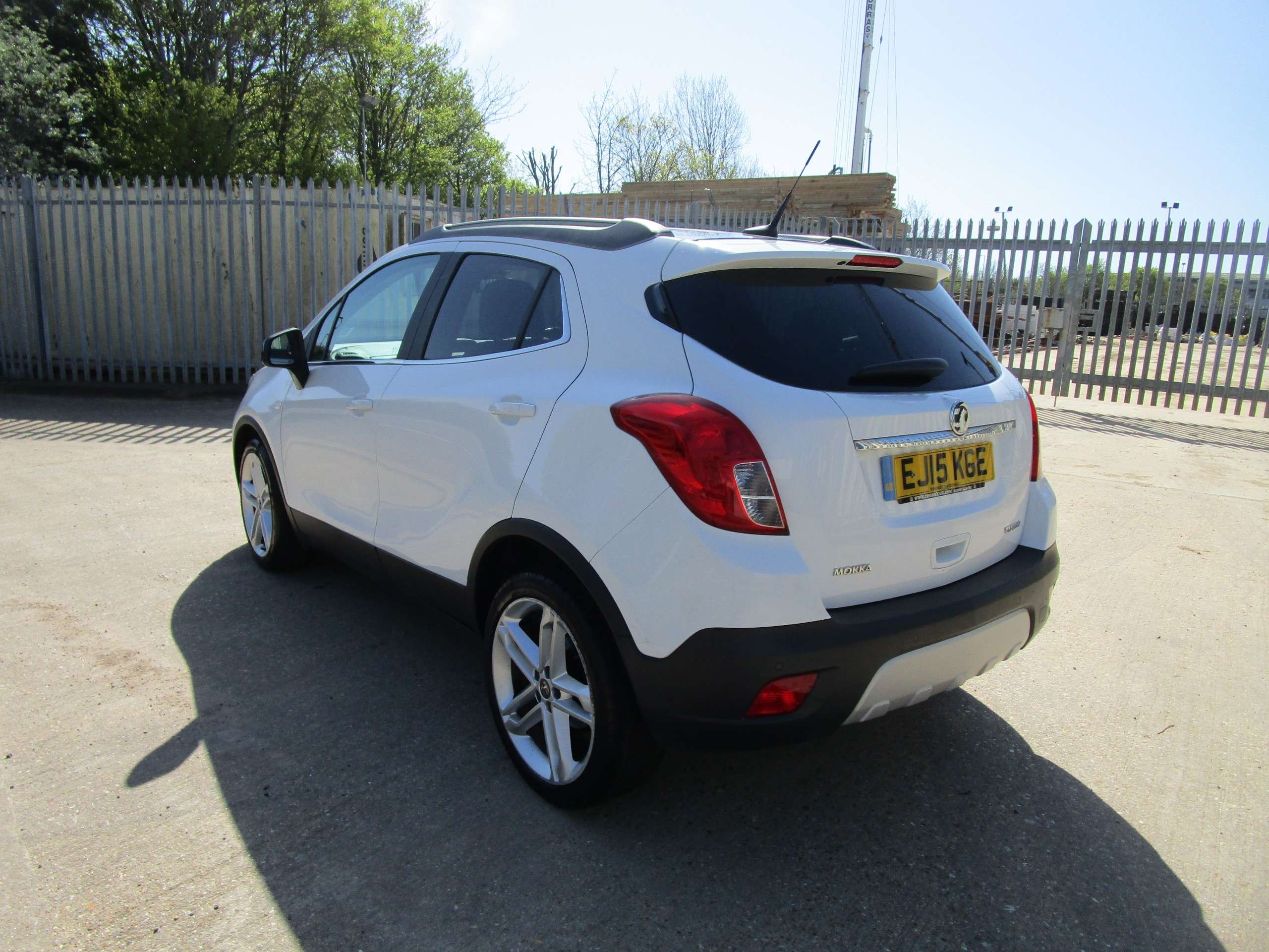 A 2015 VAUXHALL MOKKA 1.4i Turbo Limited Edition SUV 5dr Petrol Manual 2WD Euro 6 (s/s) (140 ps) A 2015 VAUXHALL MOKKA 1.4i Turbo Limited Edition SUV 5dr Petrol Manual 2WD Euro 6 (s/s) (140 ps)