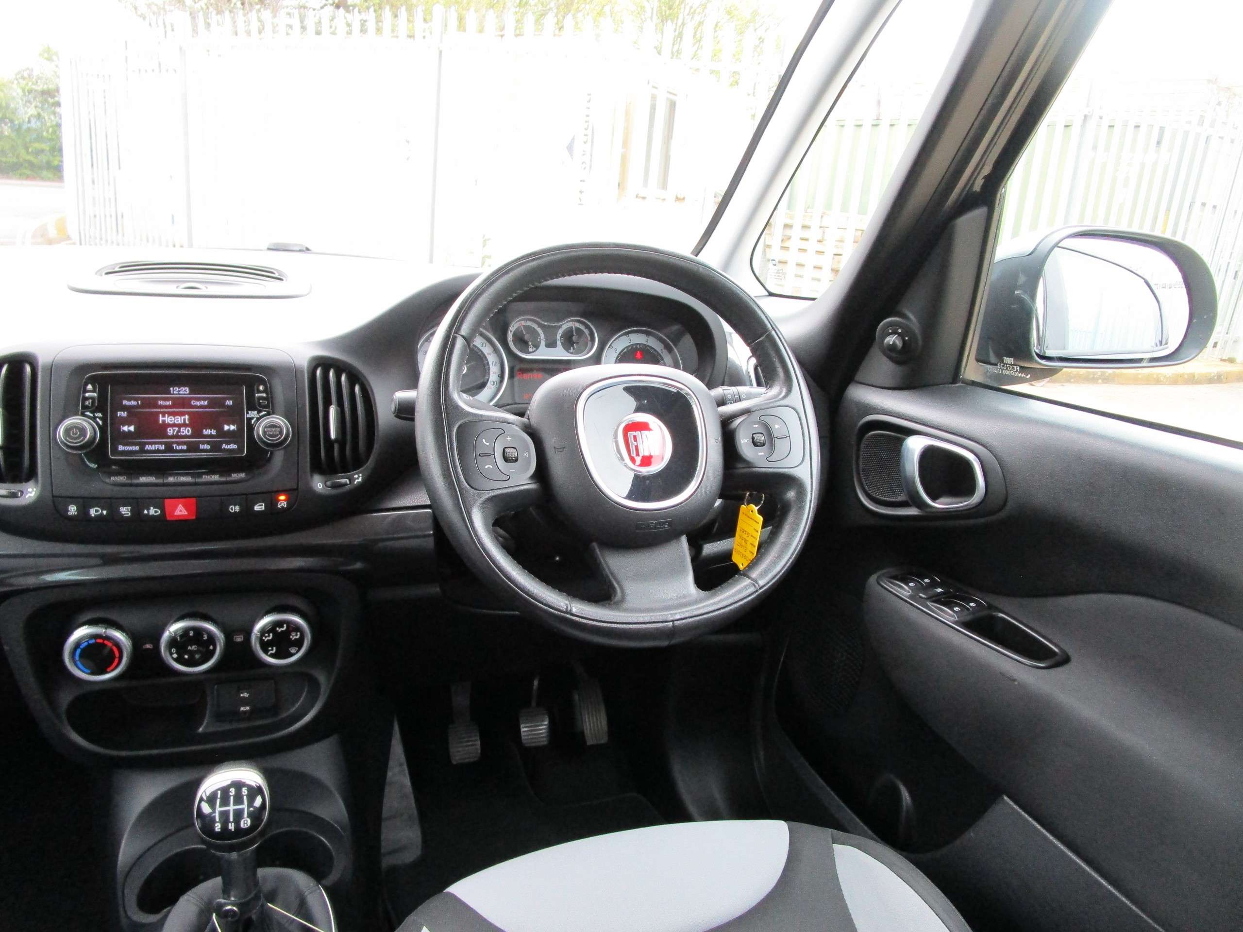 2014 FIAT 500L 2014 FIAT 500L