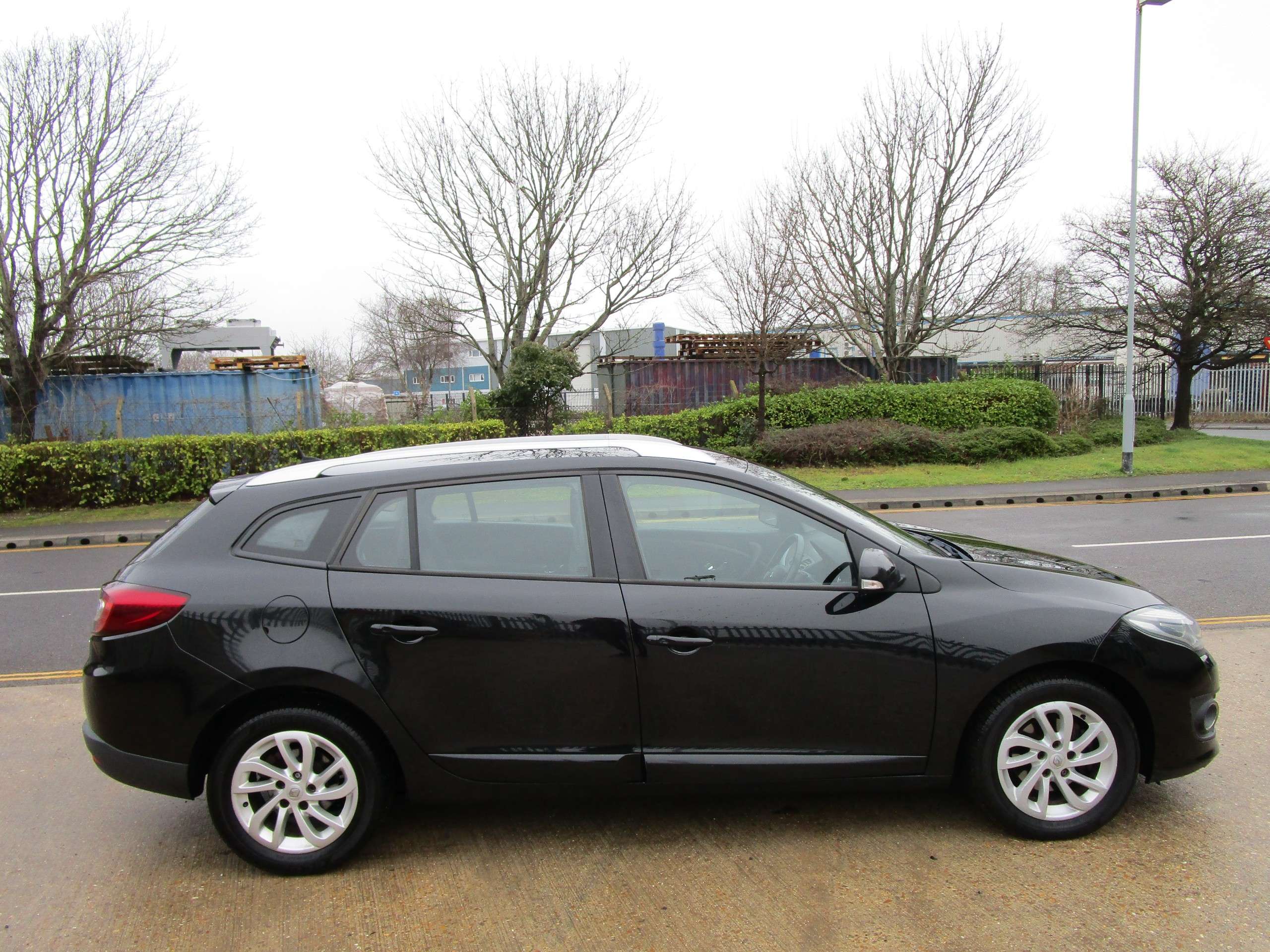 2014 RENAULT MEGANE 2014 RENAULT MEGANE