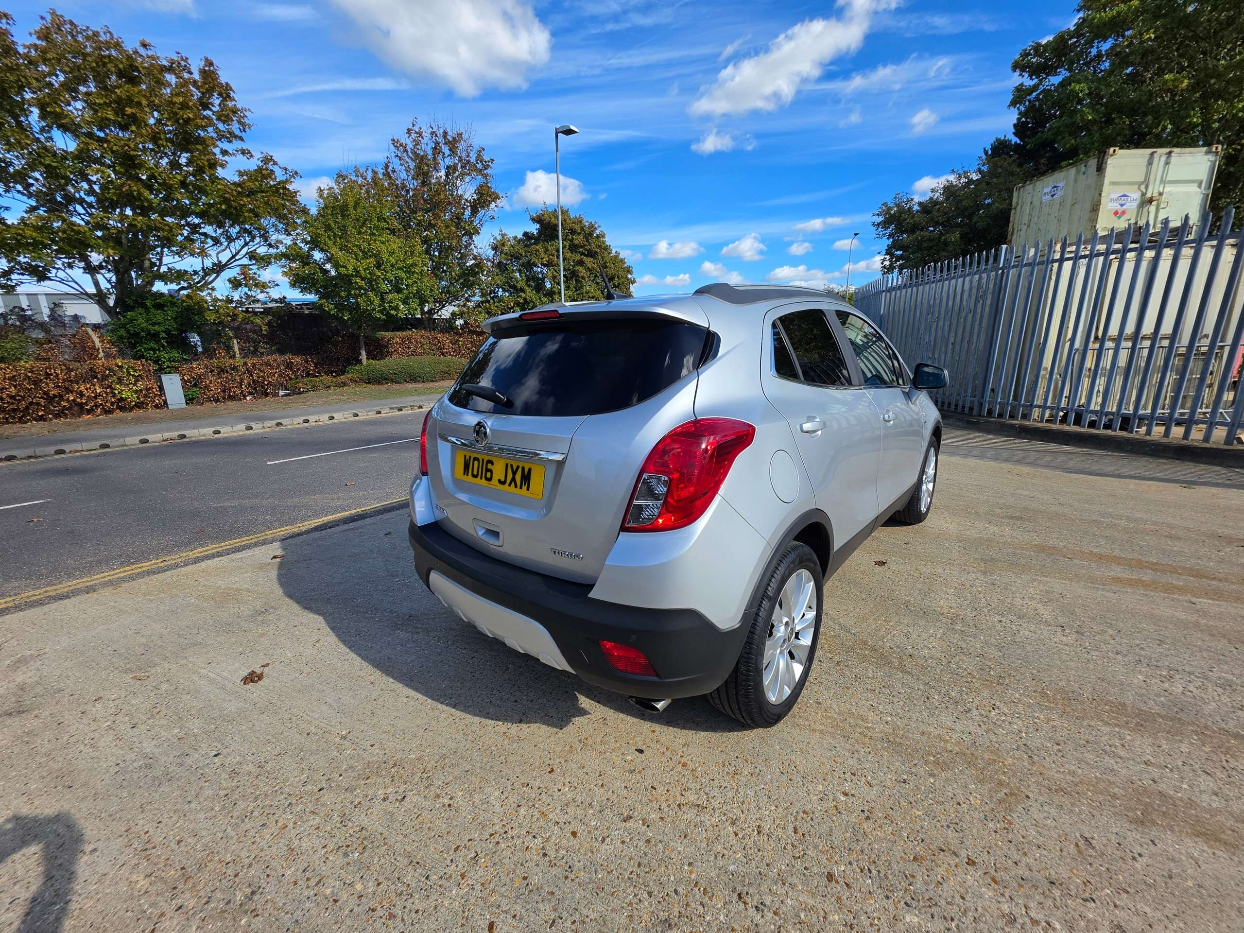 A 2016 VAUXHALL MOKKA 1.4i Turbo SE SUV 5dr Petrol Manual 2WD Euro 6 (s/s) (140 ps) A 2016 VAUXHALL MOKKA 1.4i Turbo SE SUV 5dr Petrol Manual 2WD Euro 6 (s/s) (140 ps)