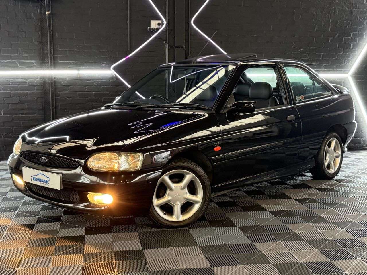 A 1998 FORD ESCORT 1.8 GTI 16V 3d 114 BHP LONDON BASED ALL ITS LIFE - A1 CAR A 1998 FORD ESCORT 1.8 GTI 16V 3d 114 BHP LONDON BASED ALL ITS LIFE - A1 CAR