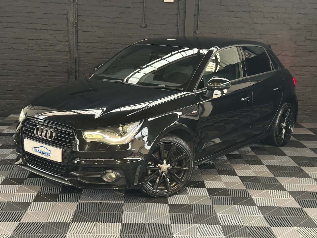 A 0 AUDI A1 1.4 TFSI S line Style Edition Sportback 5dr Petrol Manual Euro 5 (s/s) (122 A 0 AUDI A1 1.4 TFSI S line Style Edition Sportback 5dr Petrol Manual Euro 5 (s/s) (122