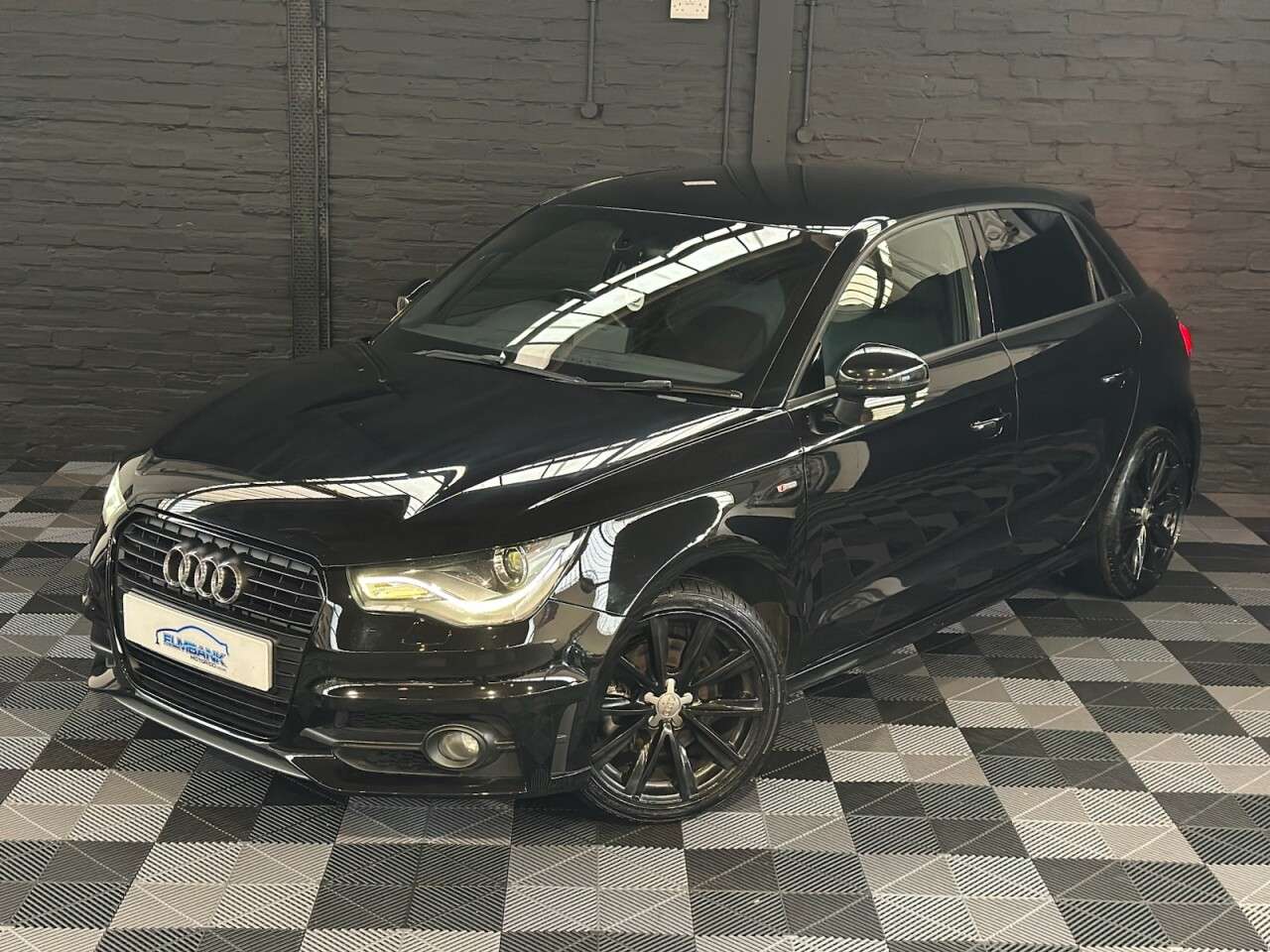 0 AUDI A1 0 AUDI A1