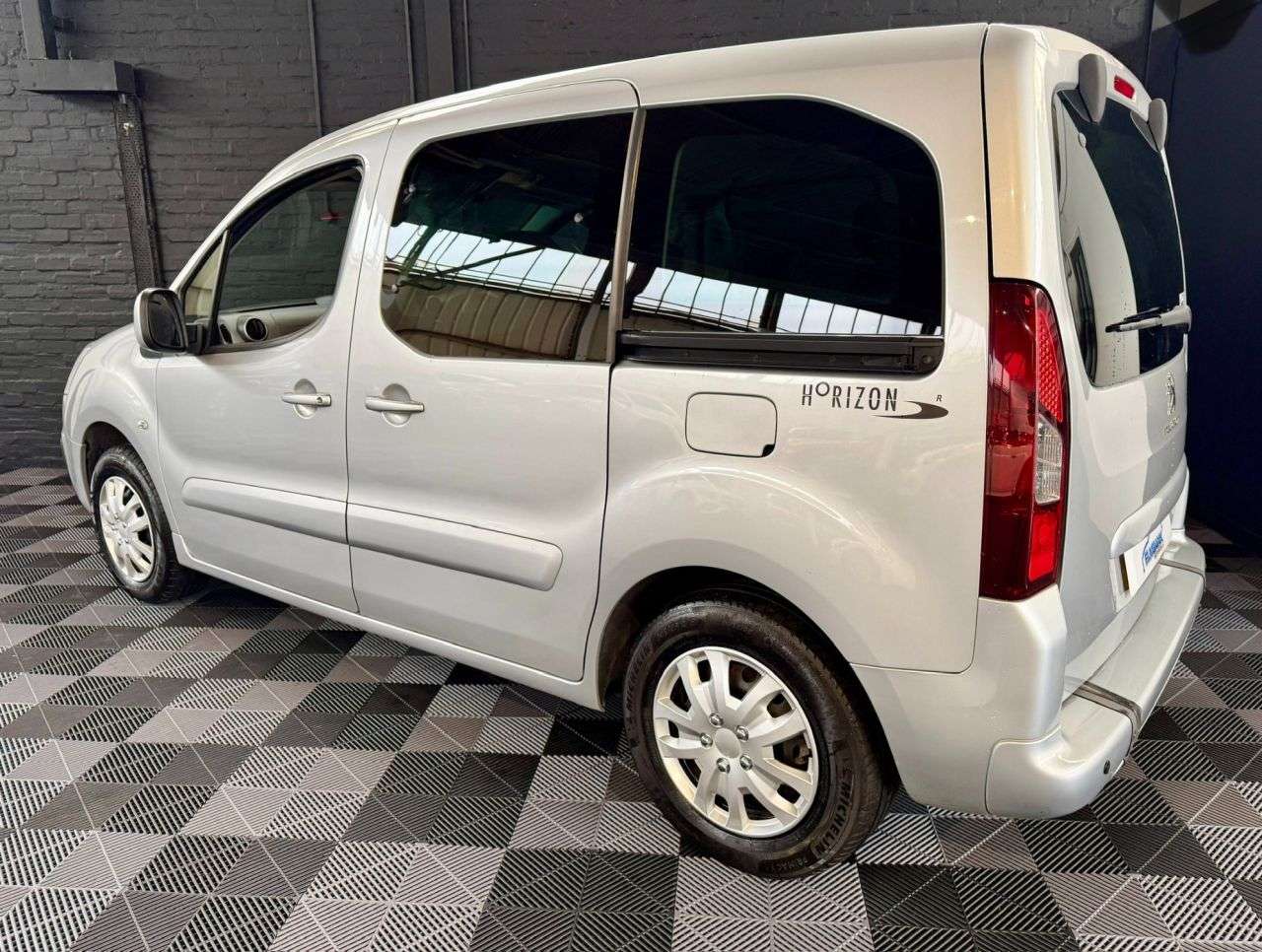 2017 PEUGEOT PARTNER TEPEE 2017 PEUGEOT PARTNER TEPEE