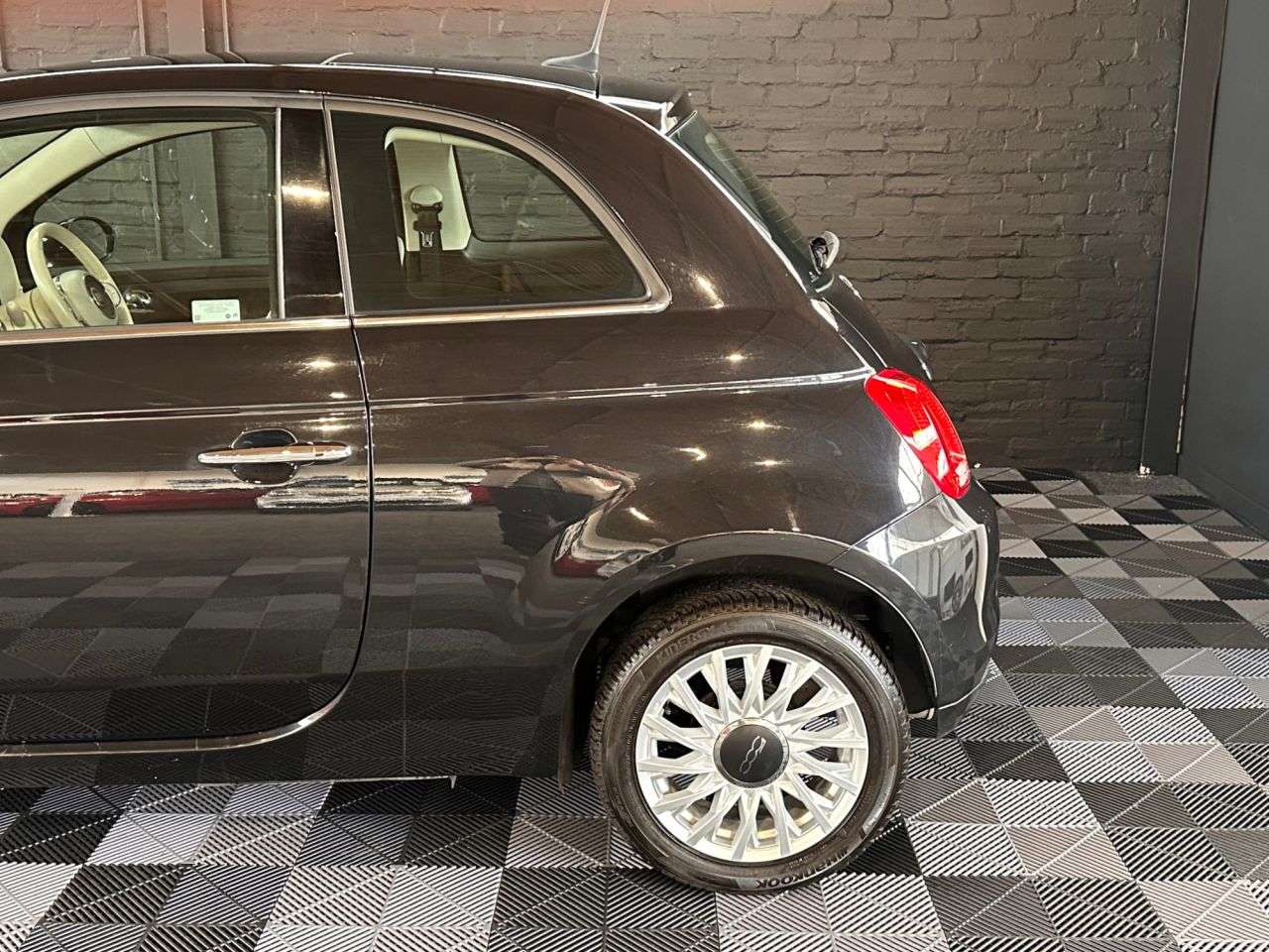 2019 FIAT 500 2019 FIAT 500