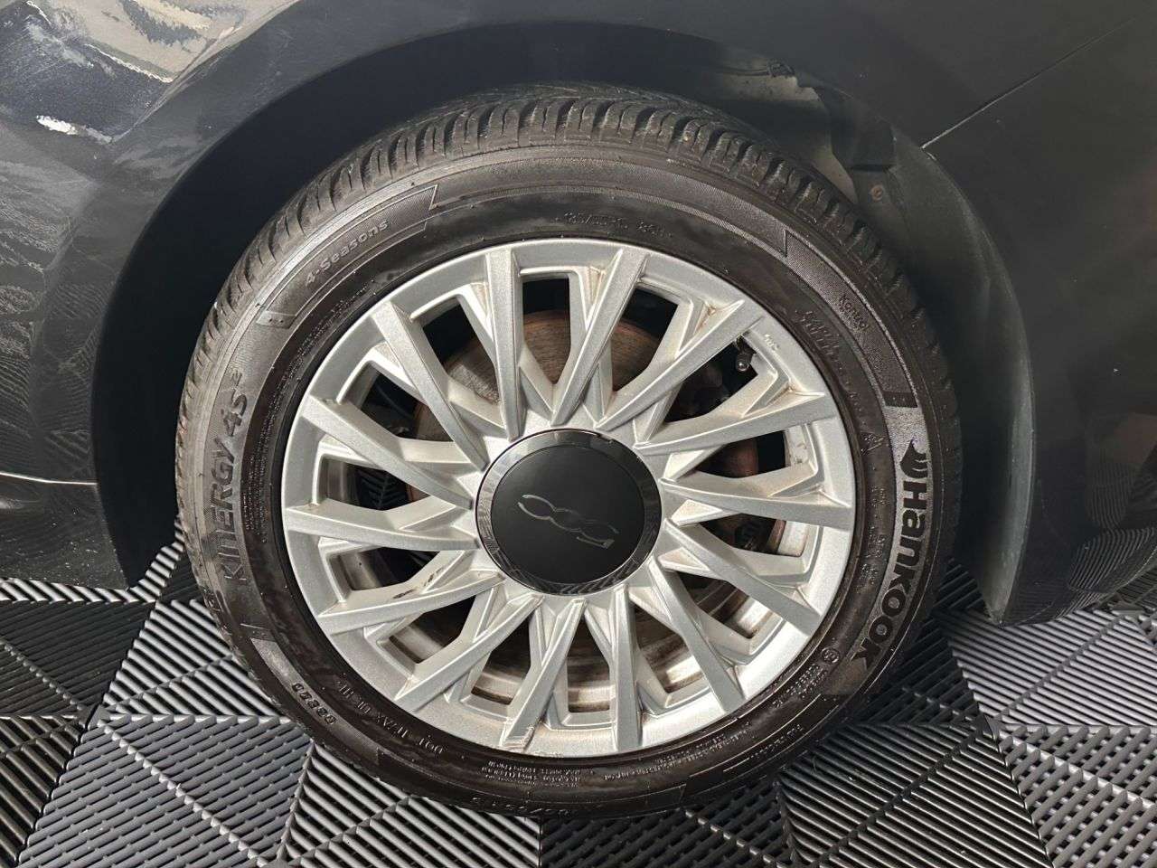 2019 FIAT 500 2019 FIAT 500