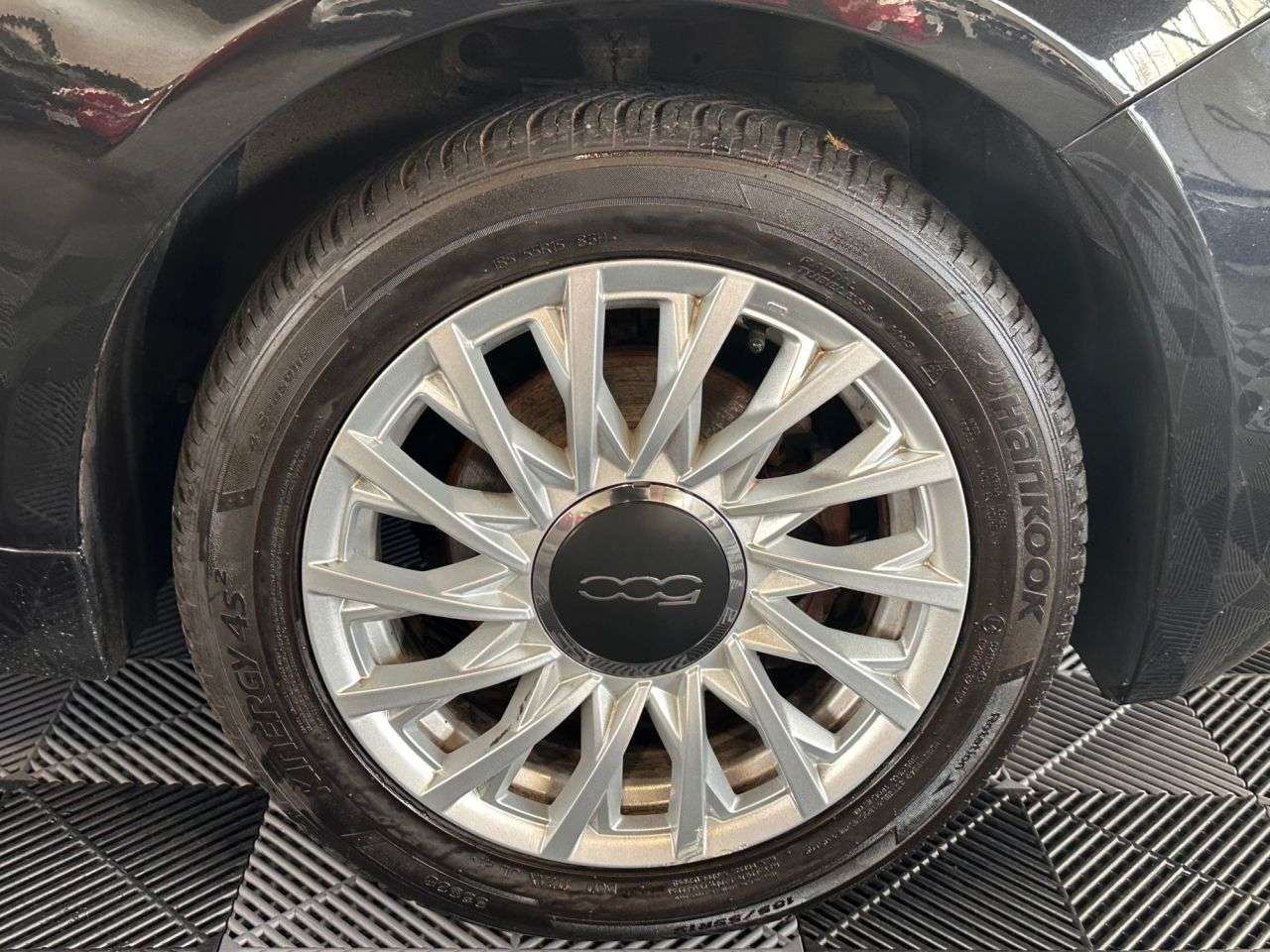 2019 FIAT 500 2019 FIAT 500