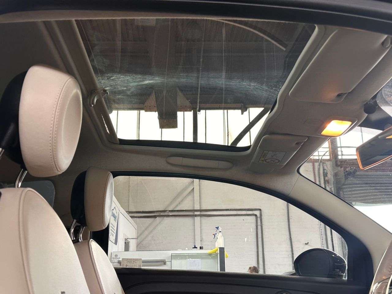 A 2019 FIAT 500 1.2 Lounge Hatchback 3dr Petrol Manual Euro 6 (s/s) (69 bhp) LOW ROAD TAX - A 2019 FIAT 500 1.2 Lounge Hatchback 3dr Petrol Manual Euro 6 (s/s) (69 bhp) LOW ROAD TAX -