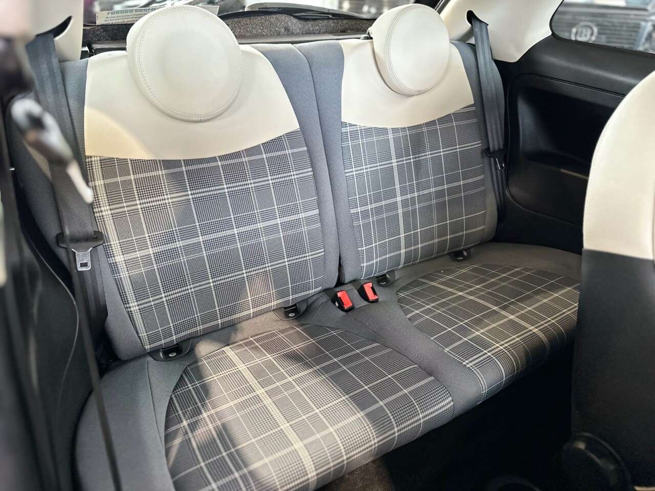 2018 FIAT 500 2018 FIAT 500