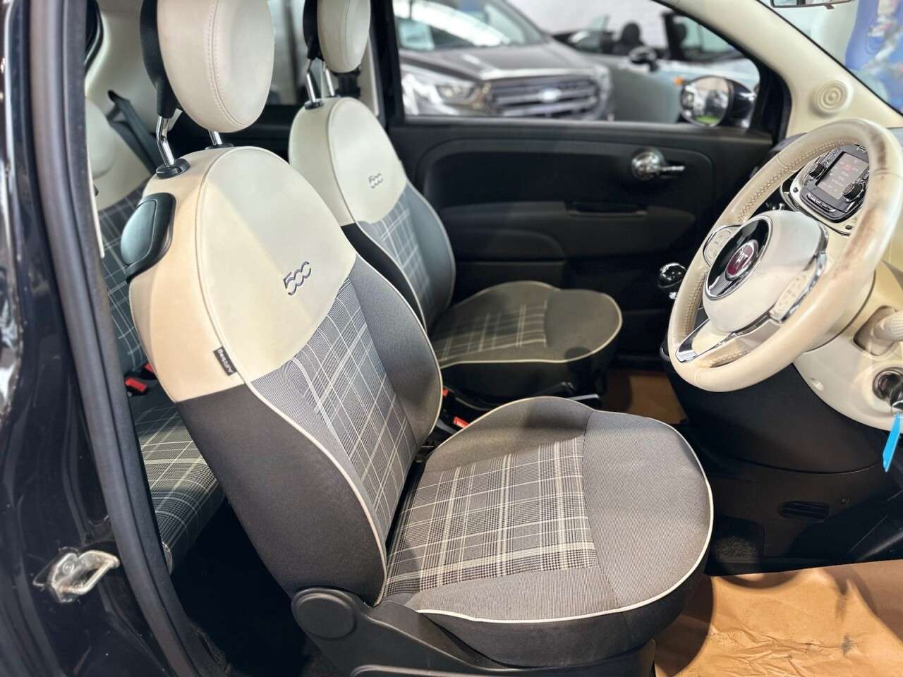 2018 FIAT 500 2018 FIAT 500