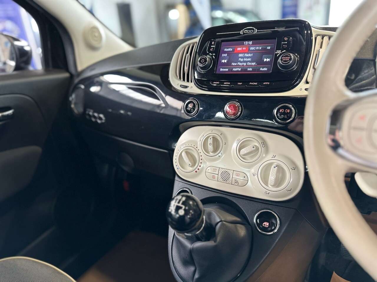 2018 FIAT 500 2018 FIAT 500