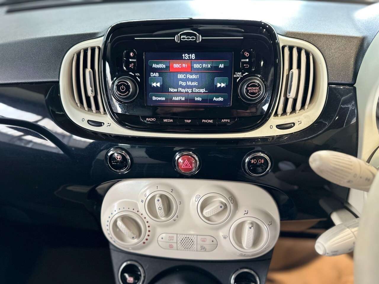 2018 FIAT 500 2018 FIAT 500