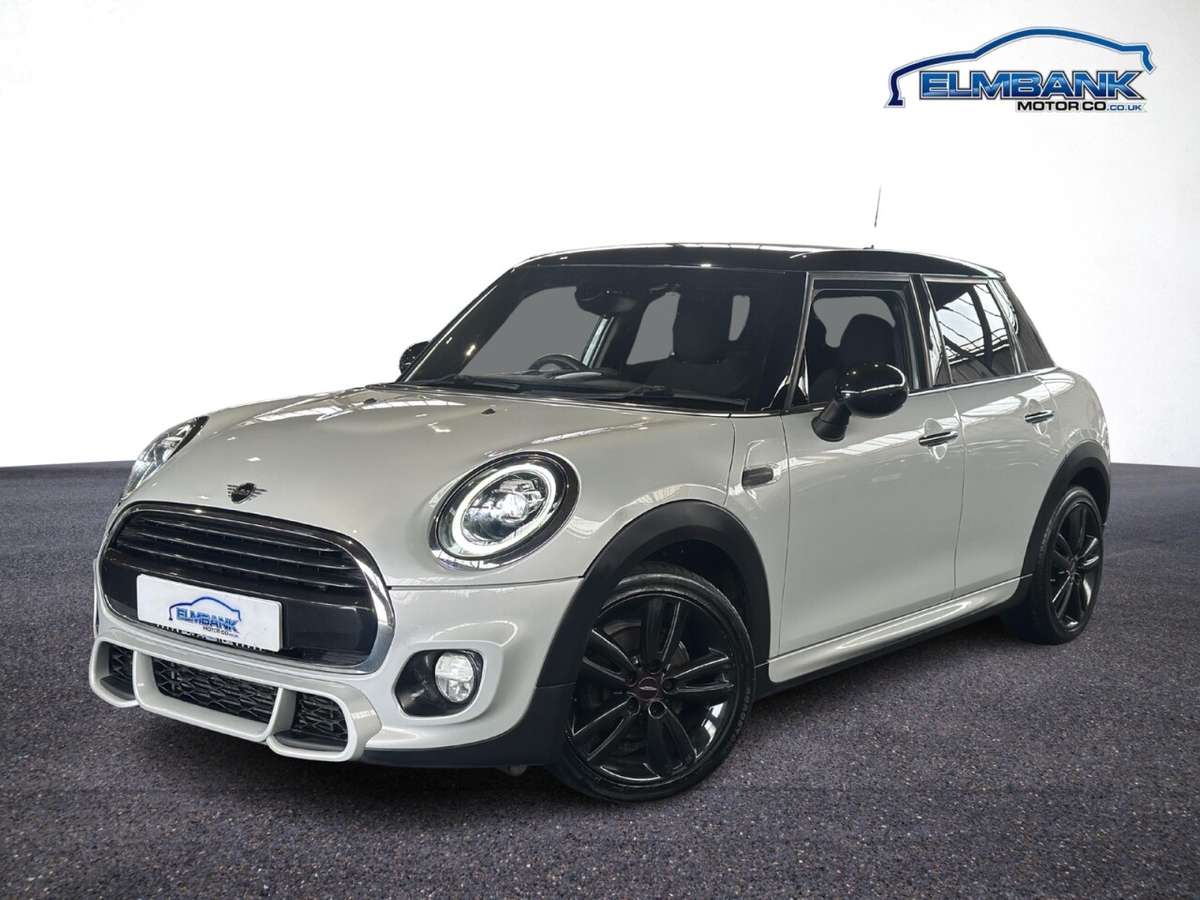 Check out this Mini Hatch 2019 Petrol Manual
