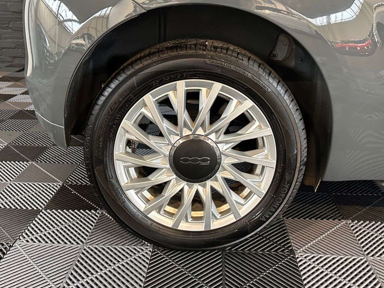 2019 FIAT 500 2019 FIAT 500