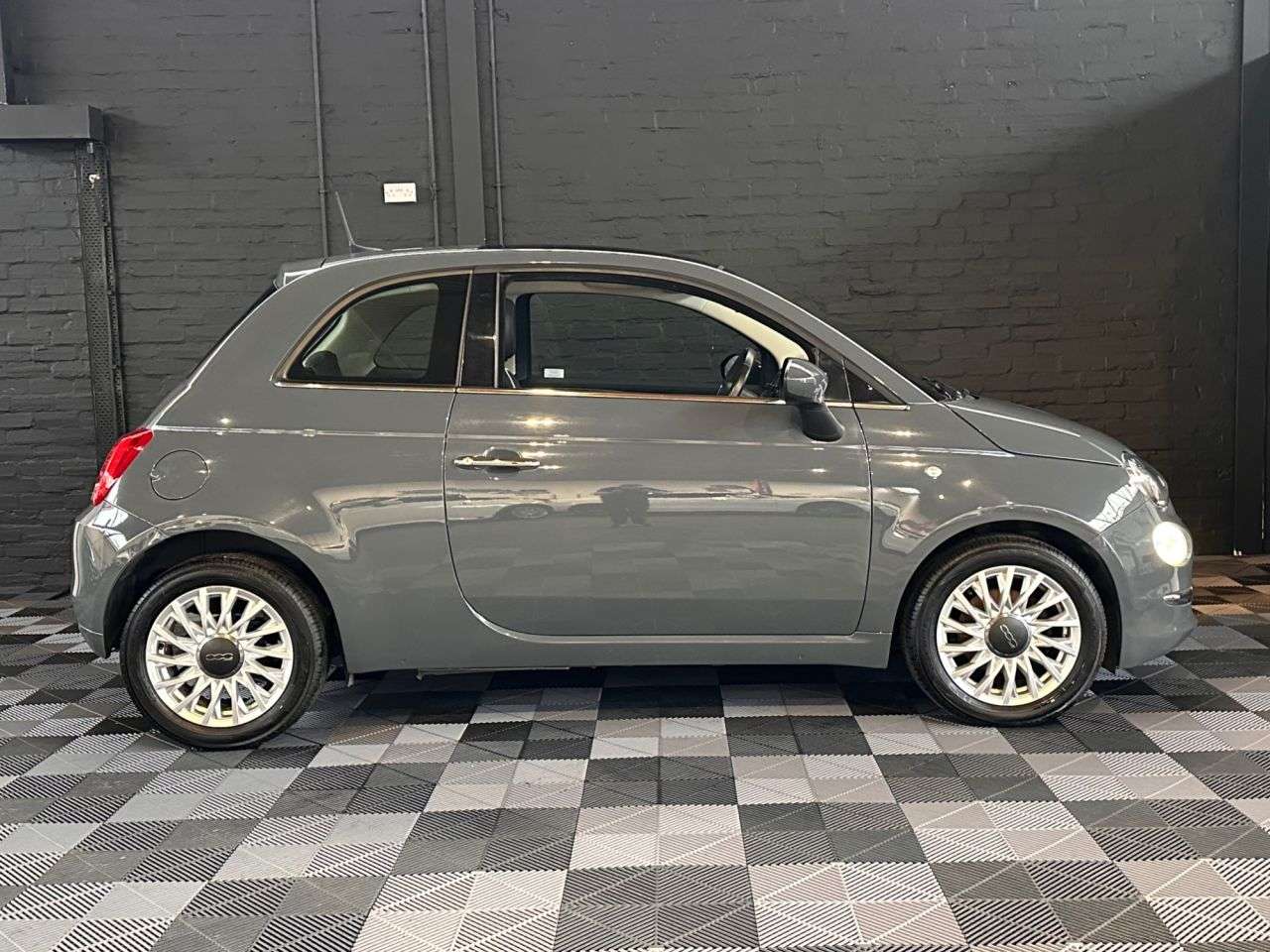 2019 FIAT 500 2019 FIAT 500
