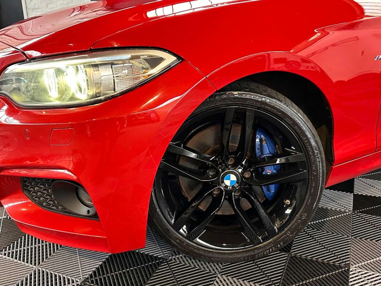 A 0 BMW 2 SERIES 2.0 220d M Sport Convertible 2dr Diesel Auto Euro 6 (s/s) (190 ps) AUTOMATI A 0 BMW 2 SERIES 2.0 220d M Sport Convertible 2dr Diesel Auto Euro 6 (s/s) (190 ps) AUTOMATI