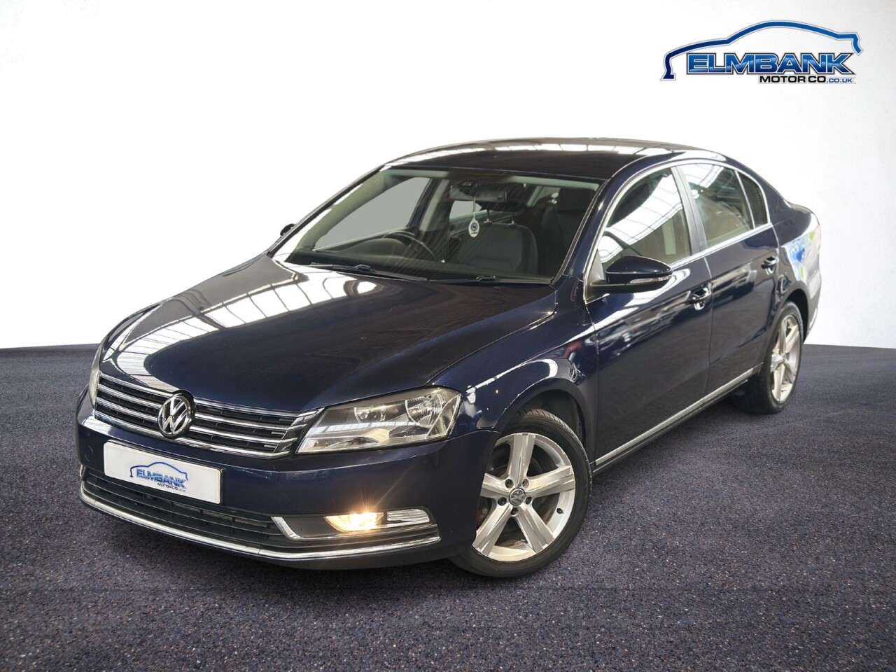 A 2012 VOLKSWAGEN PASSAT 2.0 TDI BlueMotion Tech SE Saloon 4dr Diesel Manual Euro 5 (s/s) (140 ps) U A 2012 VOLKSWAGEN PASSAT 2.0 TDI BlueMotion Tech SE Saloon 4dr Diesel Manual Euro 5 (s/s) (140 ps) U