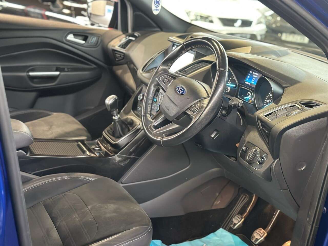 A 2017 FORD KUGA 2.0 TDCi EcoBlue ST-Line SUV 5dr Diesel Manual Euro 6 (s/s) (150 ps) FORD K A 2017 FORD KUGA 2.0 TDCi EcoBlue ST-Line SUV 5dr Diesel Manual Euro 6 (s/s) (150 ps) FORD K