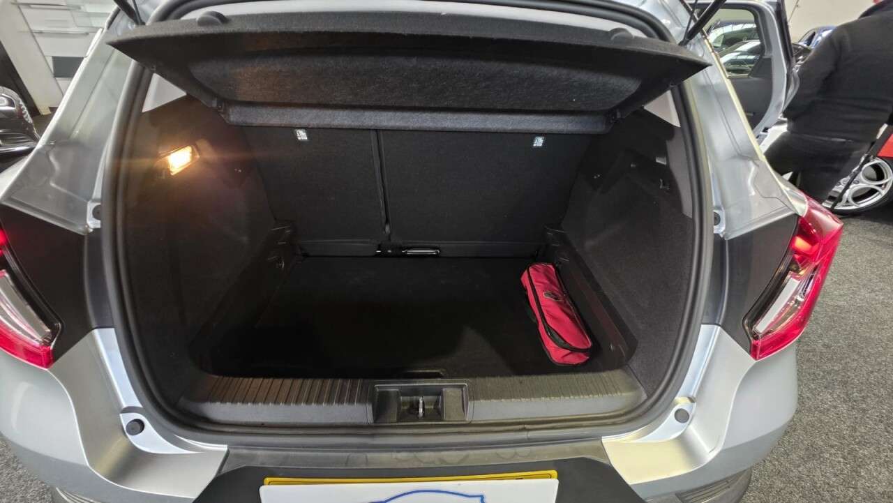 2021 RENAULT CAPTUR 2021 RENAULT CAPTUR