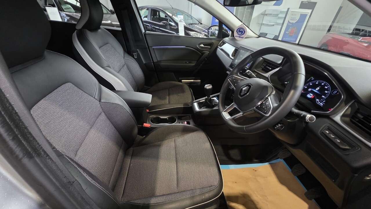 2021 RENAULT CAPTUR 2021 RENAULT CAPTUR