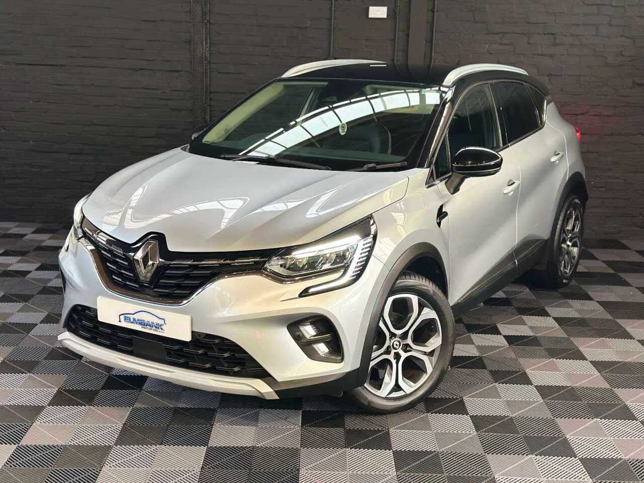 A 2021 RENAULT CAPTUR 1.0 TCe S Edition SUV 5dr Petrol Manual Euro 6 (s/s) (90 ps) GREAT SPEC - M A 2021 RENAULT CAPTUR 1.0 TCe S Edition SUV 5dr Petrol Manual Euro 6 (s/s) (90 ps) GREAT SPEC - M