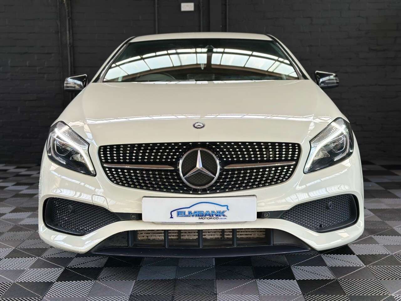 A 2017 MERCEDES-BENZ A-CLASS 1.6 A200 AMG Line (Premium) Hatchback 5dr Petrol 7G-DCT Euro 6 (s/s) (156 p A 2017 MERCEDES-BENZ A-CLASS 1.6 A200 AMG Line (Premium) Hatchback 5dr Petrol 7G-DCT Euro 6 (s/s) (156 p