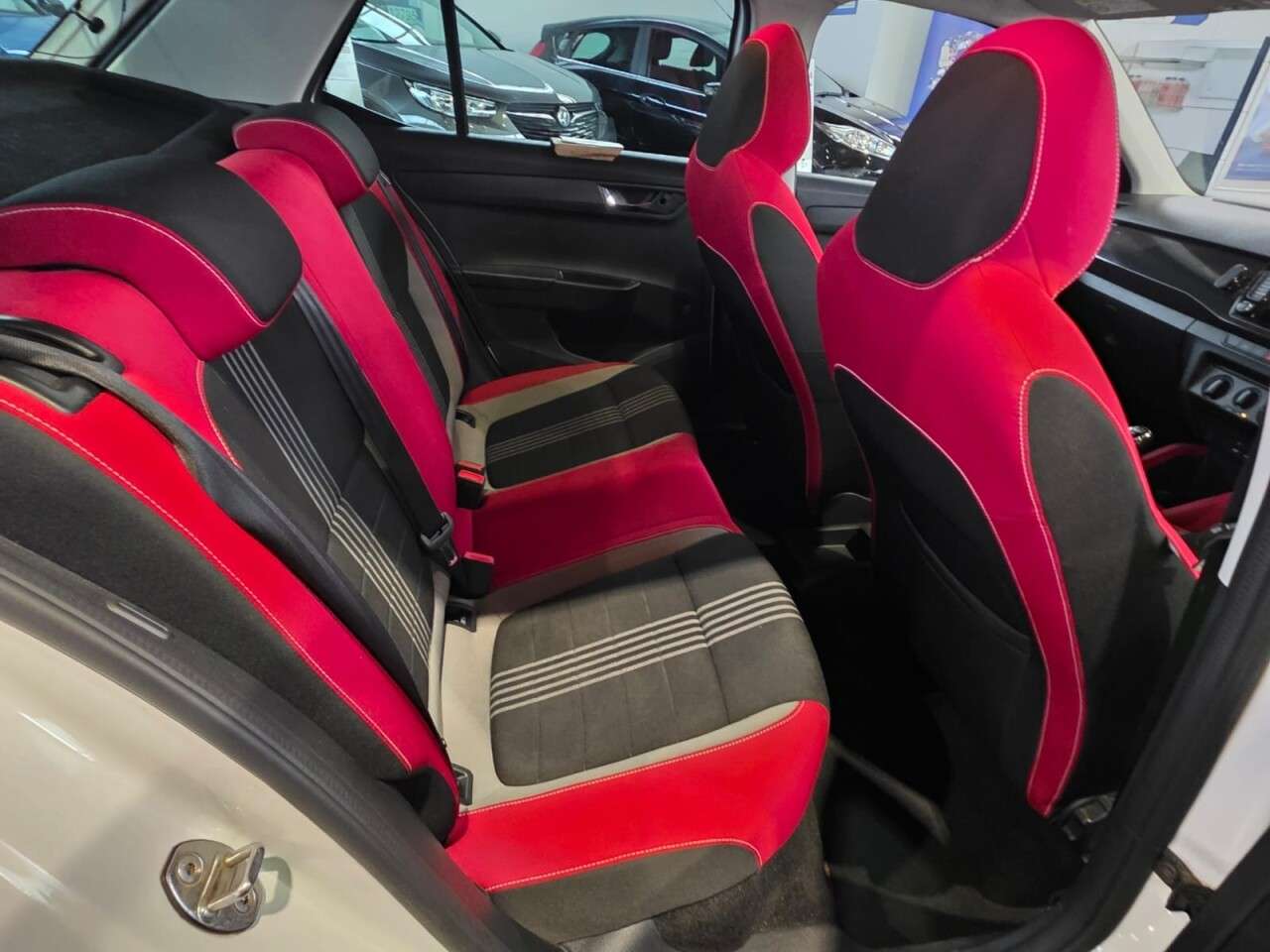 2016 SKODA FABIA 2016 SKODA FABIA