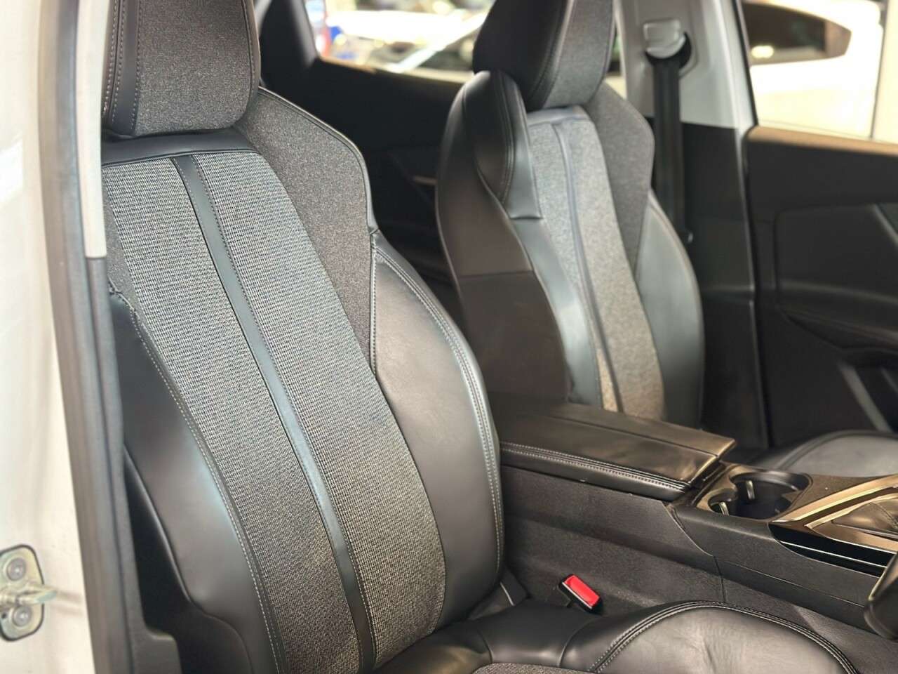 null PEUGEOT 3008 null PEUGEOT 3008