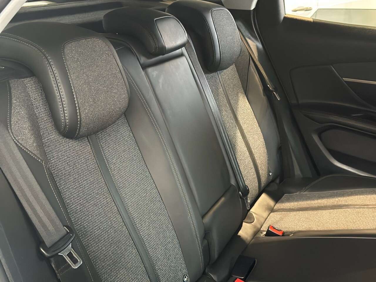 null PEUGEOT 3008 null PEUGEOT 3008