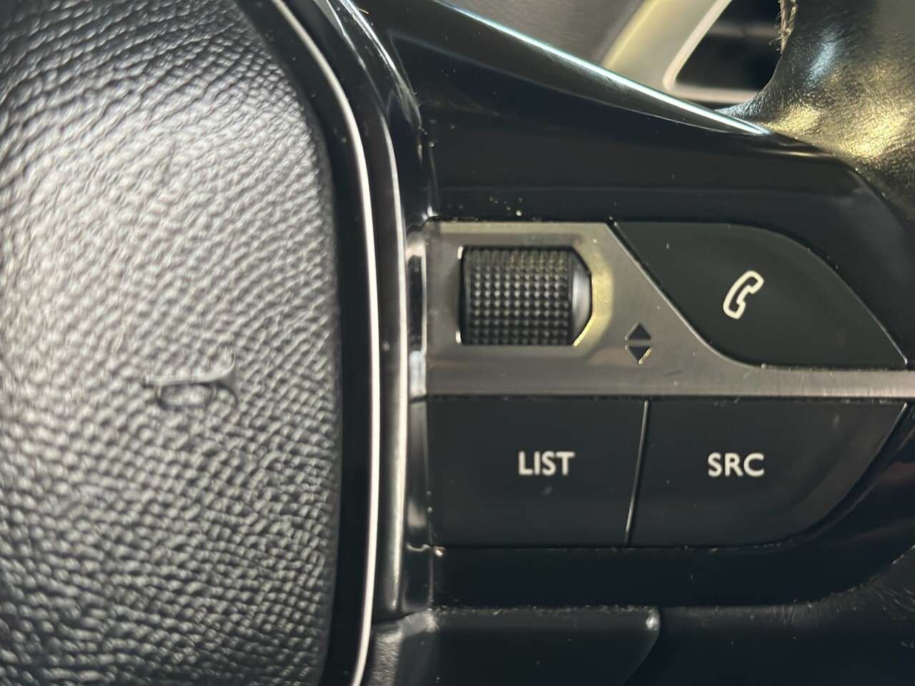 null PEUGEOT 3008 null PEUGEOT 3008