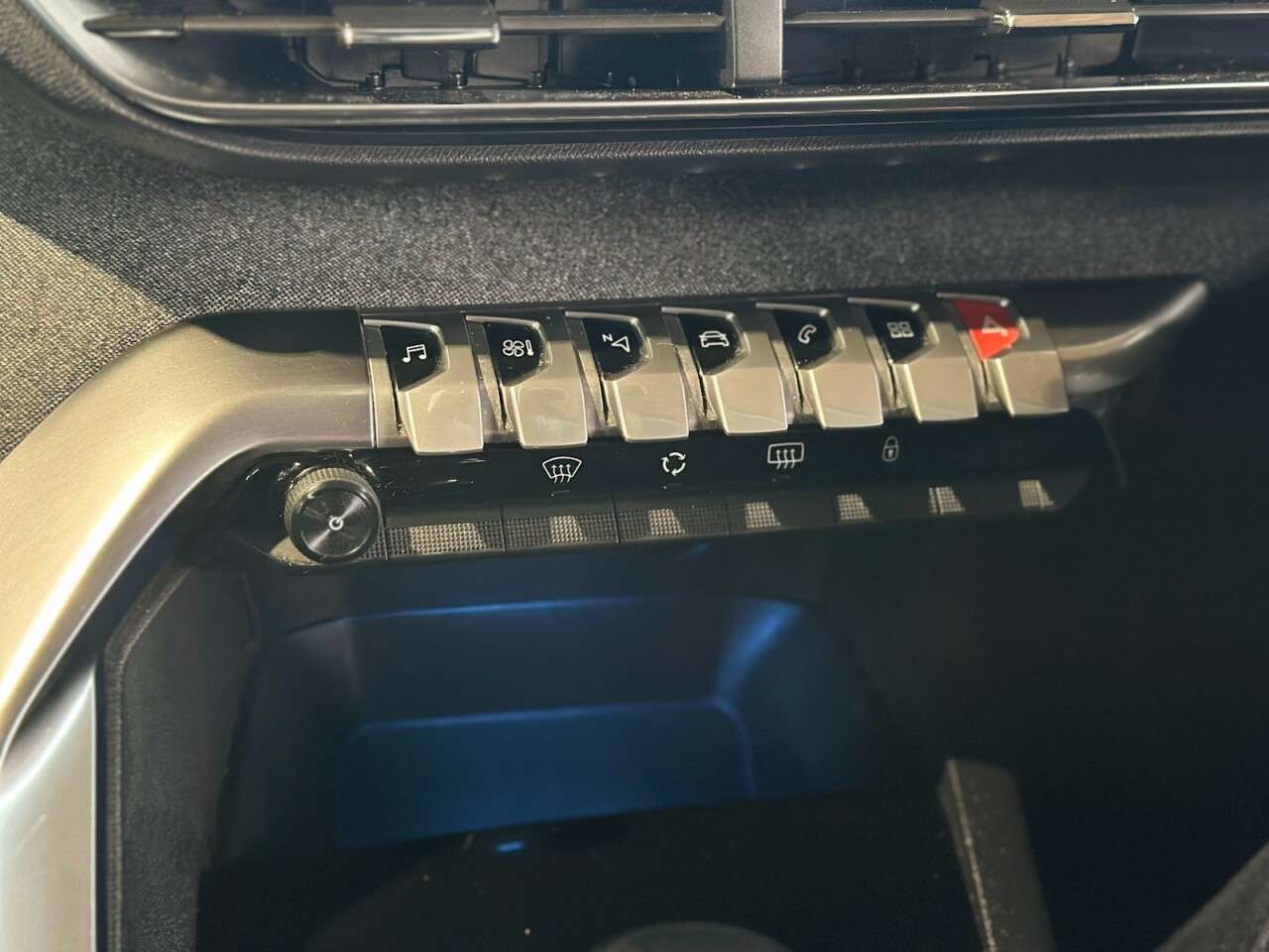 null PEUGEOT 3008 null PEUGEOT 3008