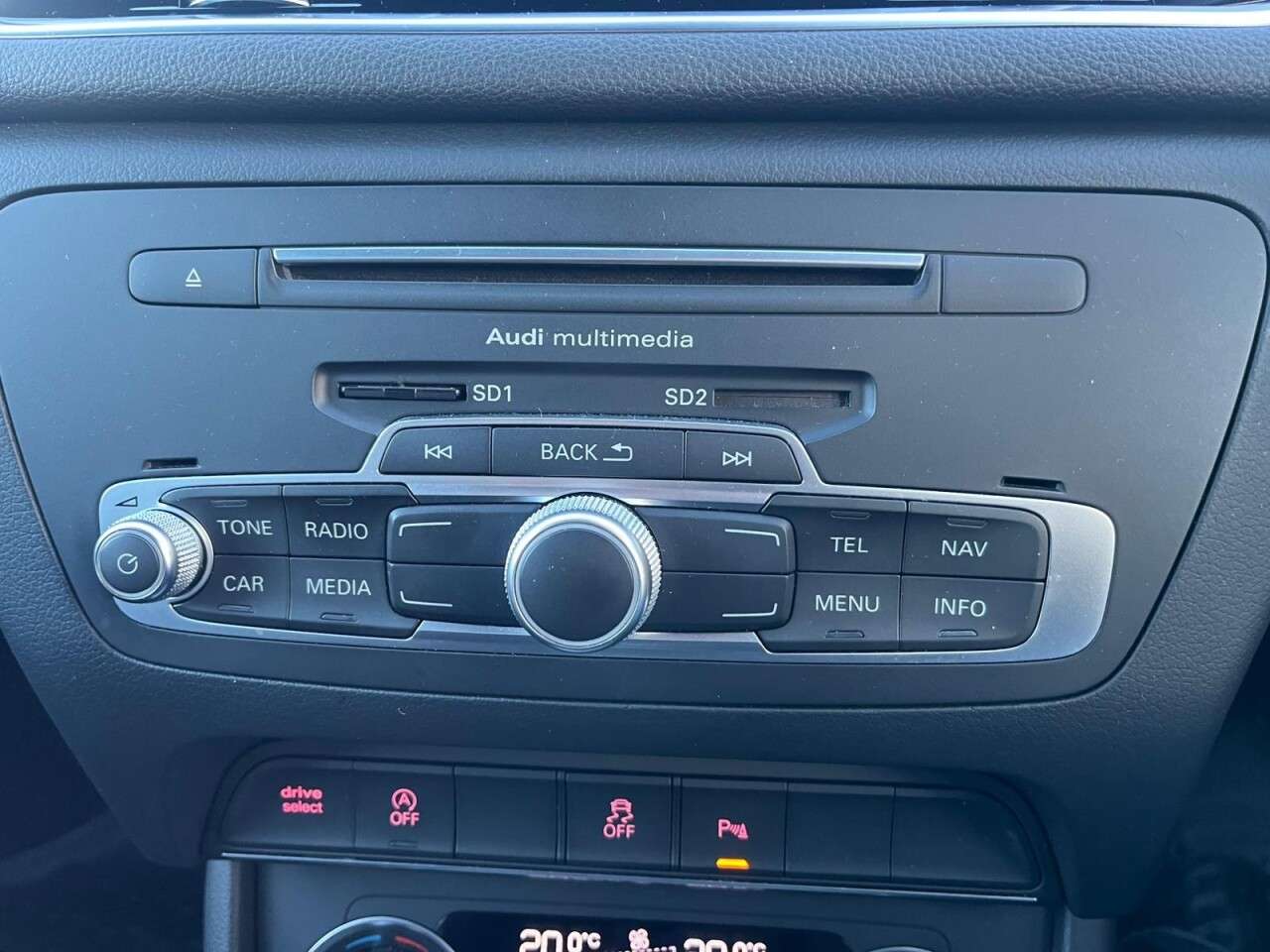 2015 AUDI Q3 2015 AUDI Q3