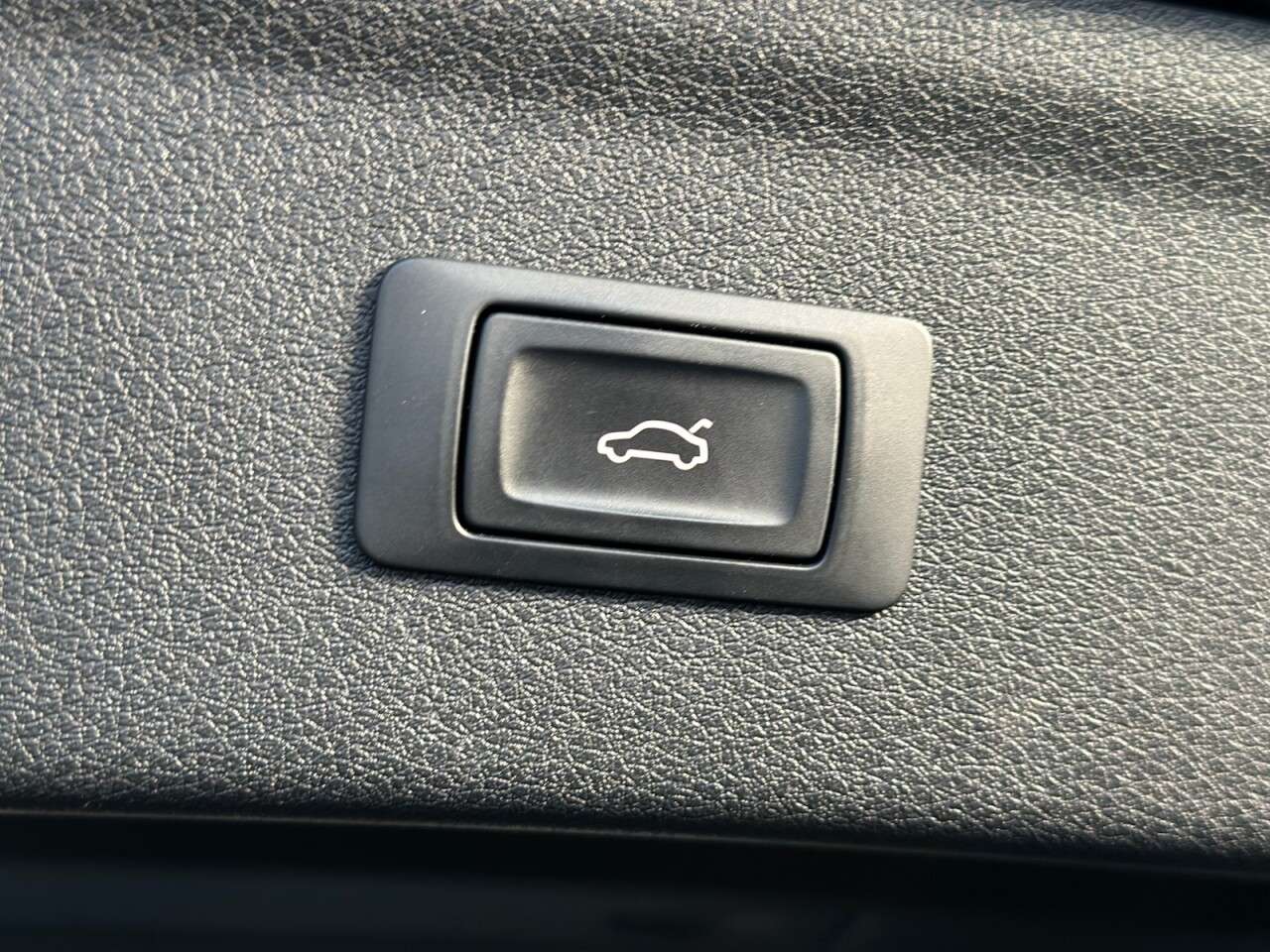 2015 AUDI Q3 2015 AUDI Q3