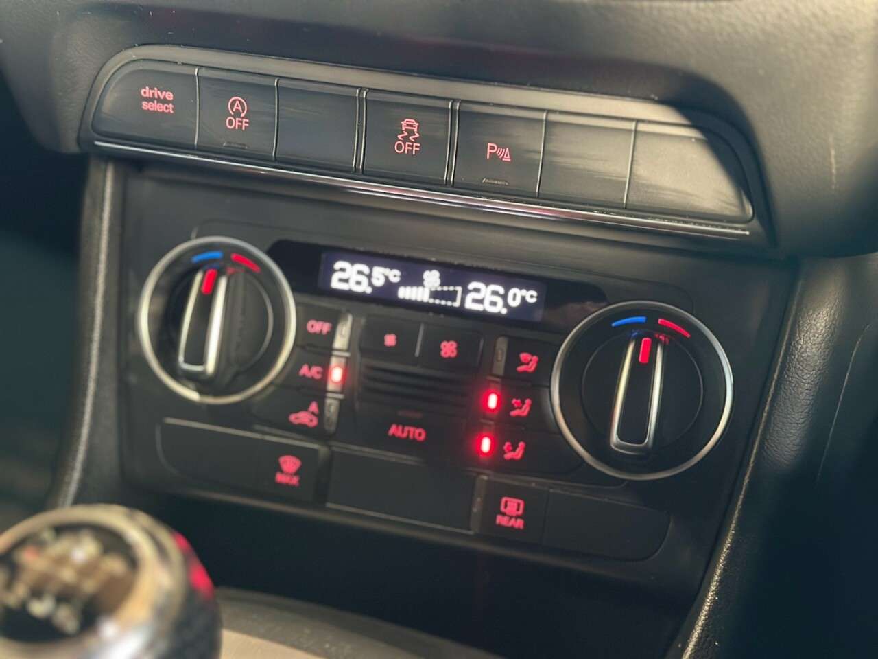 2015 AUDI Q3 2015 AUDI Q3