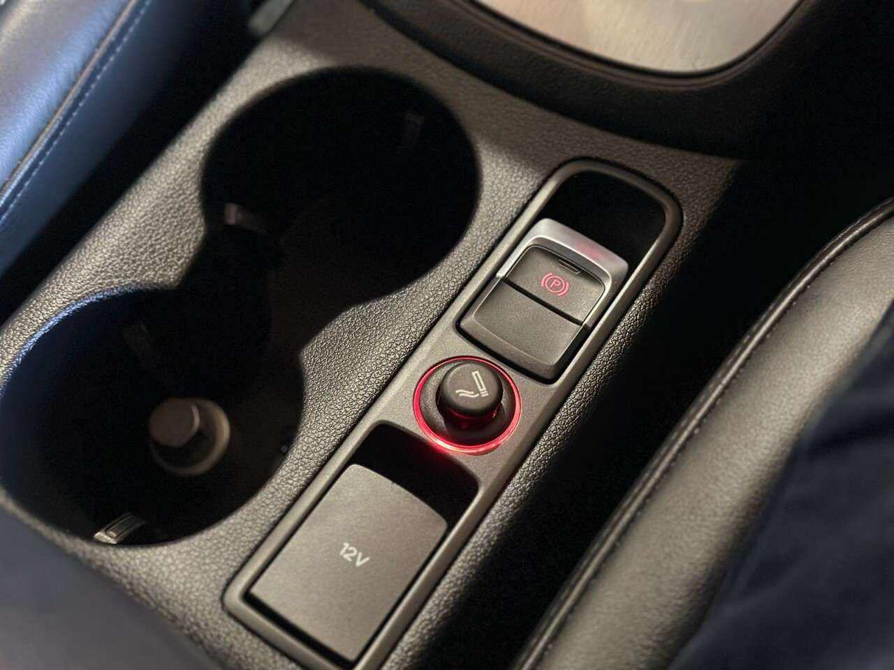 2015 AUDI Q3 2015 AUDI Q3