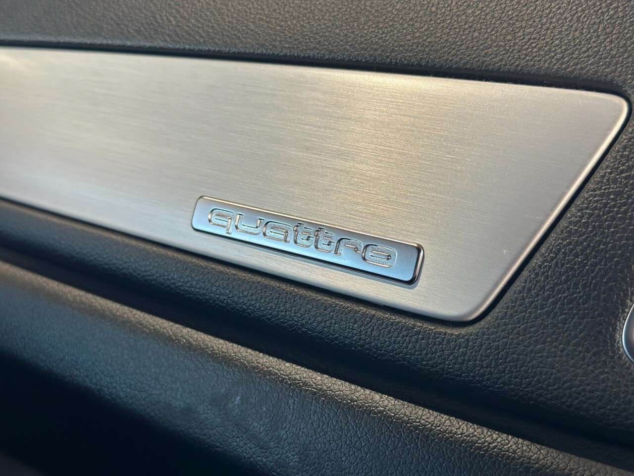 2015 AUDI Q3 2015 AUDI Q3