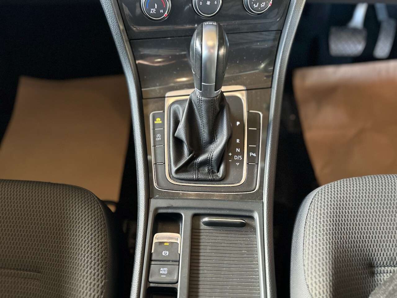 2017 VOLKSWAGEN GOLF 2017 VOLKSWAGEN GOLF